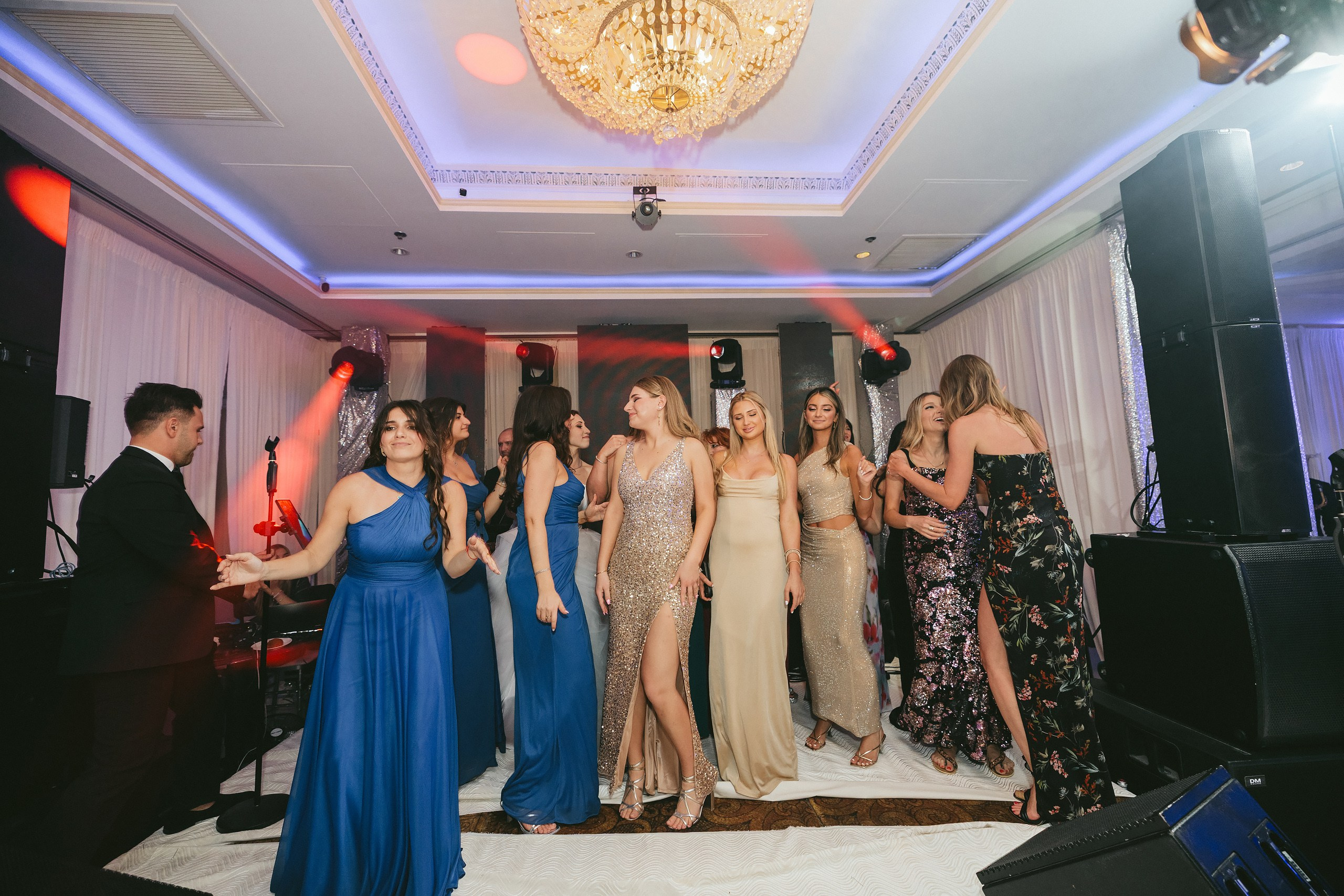 06.08.2025 Wedding. Wedding family event photographer in Chicago Nick Yushevich