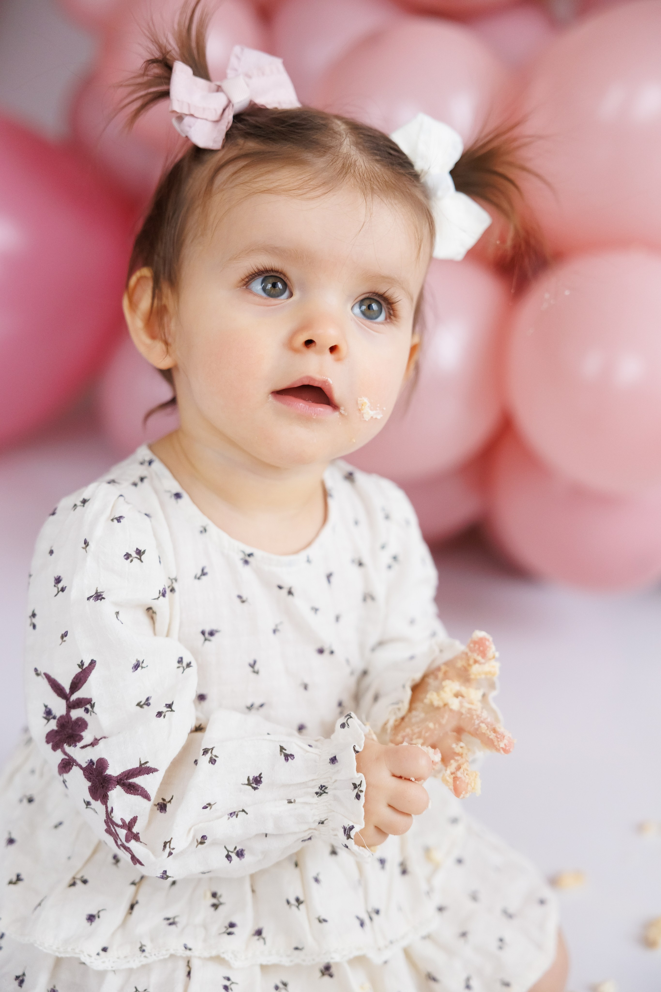 Smash cake. Фотограф Ирина Йотова