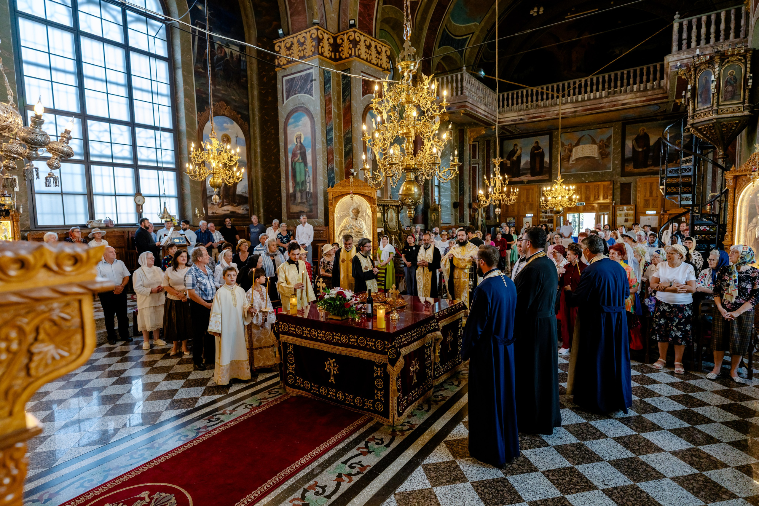 Hram Biserica Sfânta Vineri din Ploiești. Mihai Alexandra Events