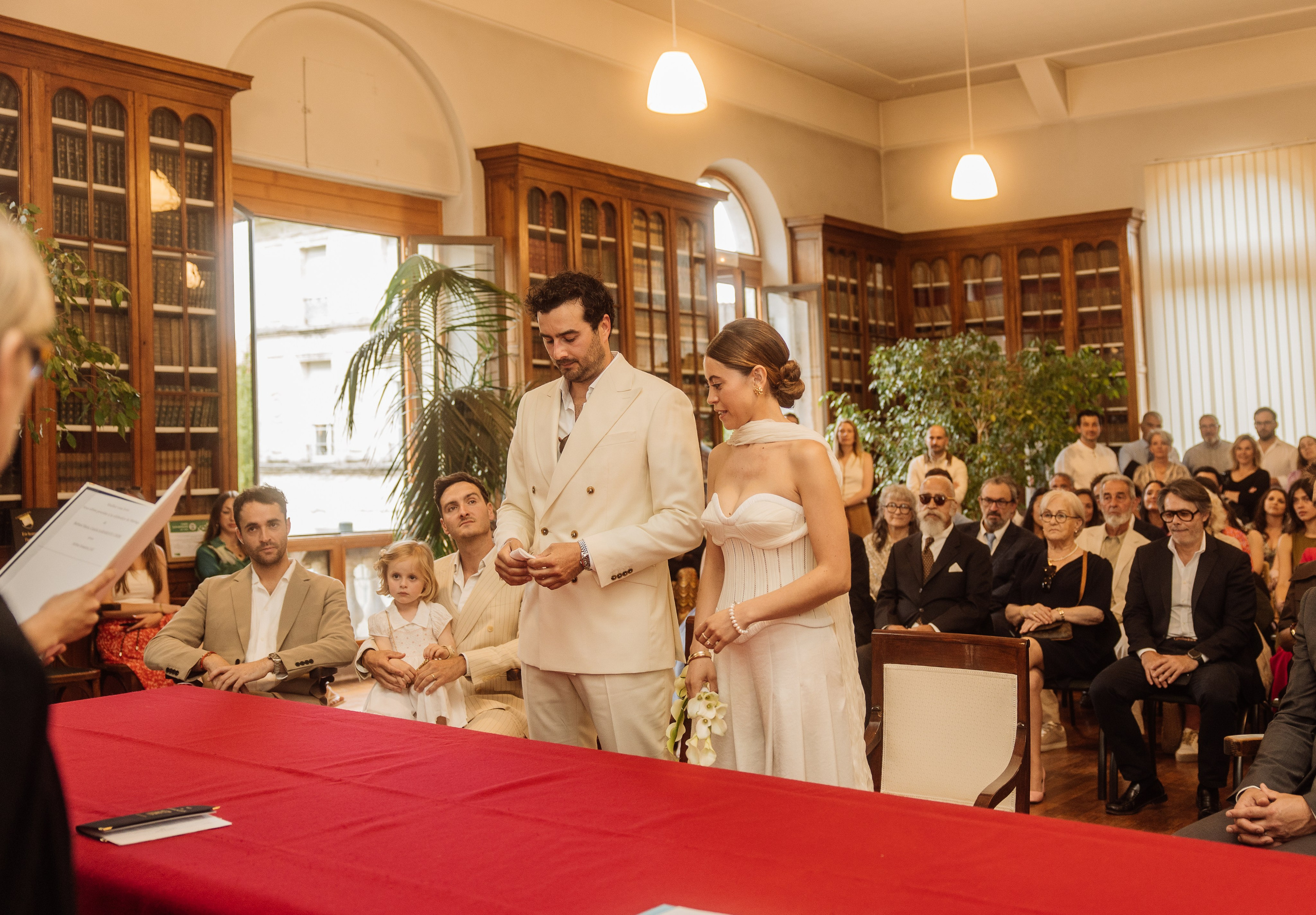 Barbara et Arthur Mariage Civile a Casteljaloux. Photographe de mariage à Bardeaux, Florin Tugui
