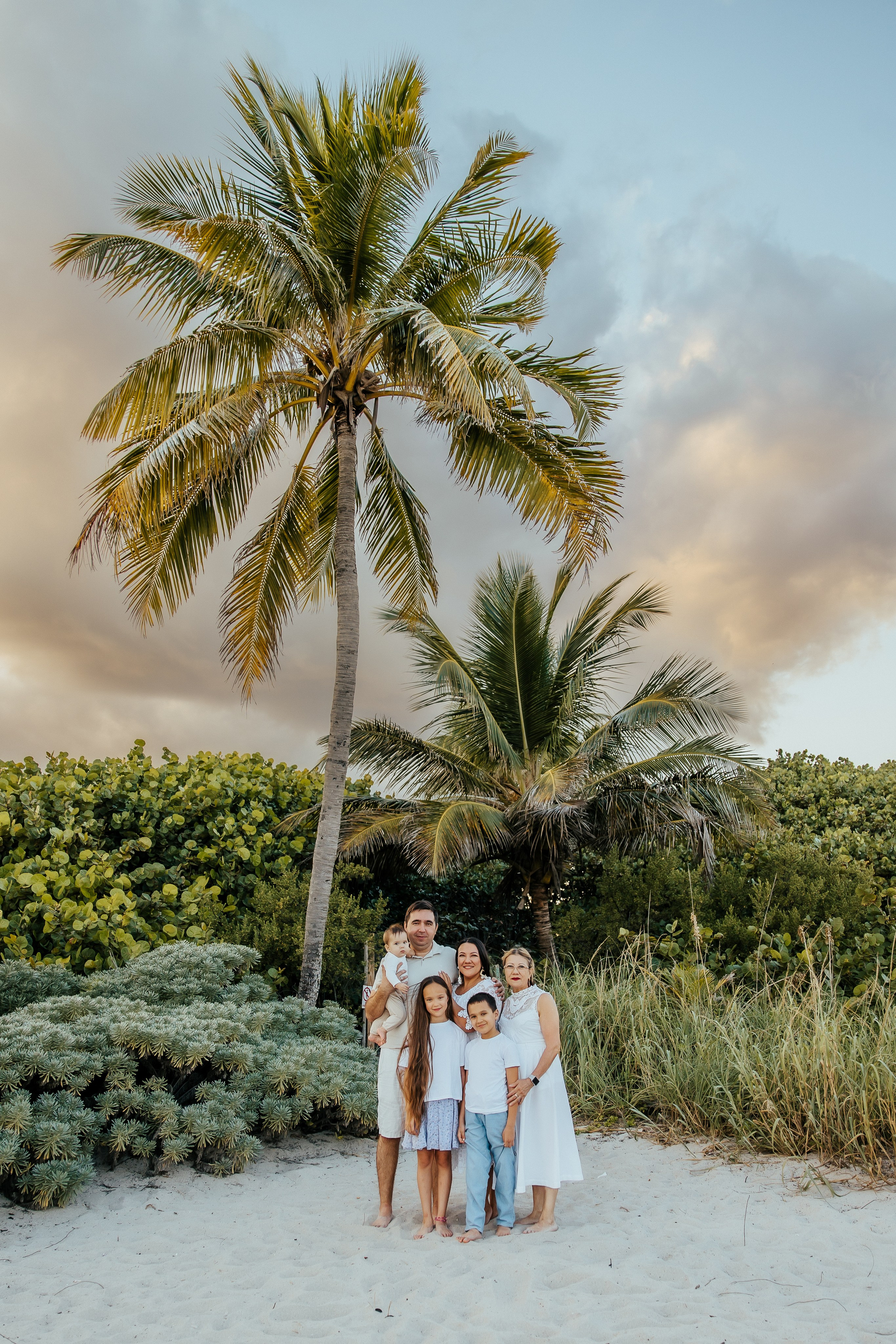 Family. Alya Leto Photographer