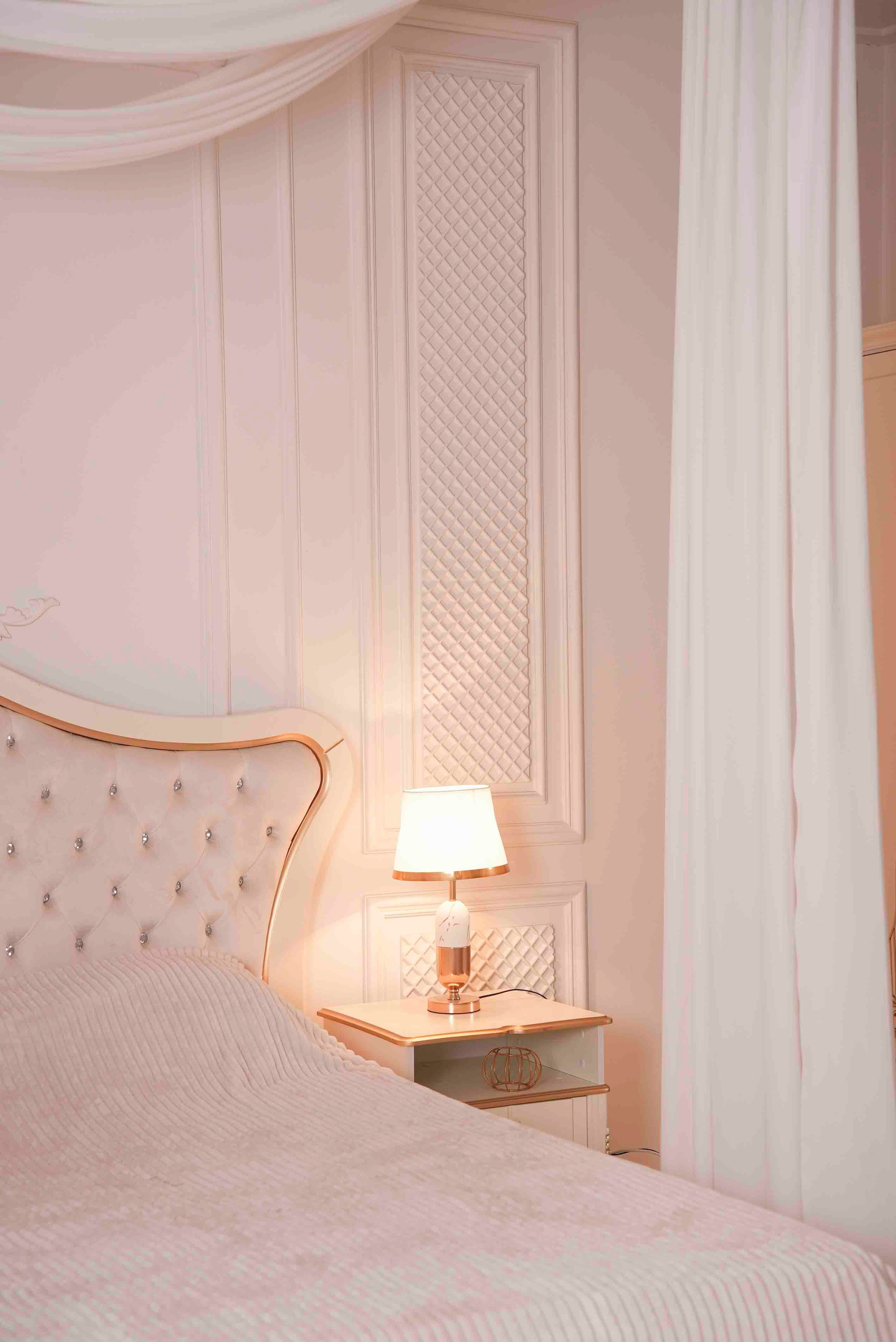 Зал «Light» — (ул.Мукими, 1А). 2astudio.uz