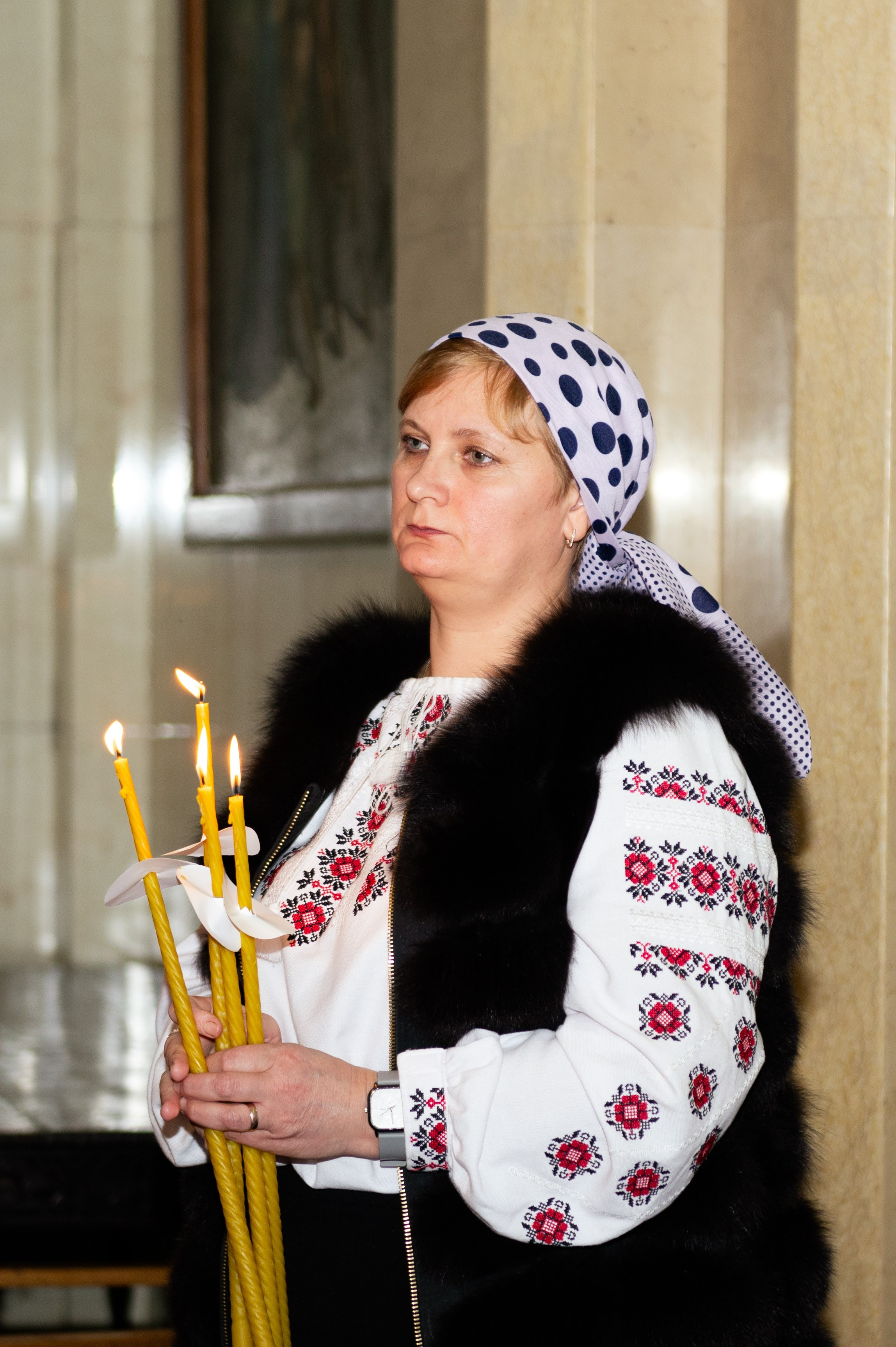 Botezul lui Elisei. Acasă