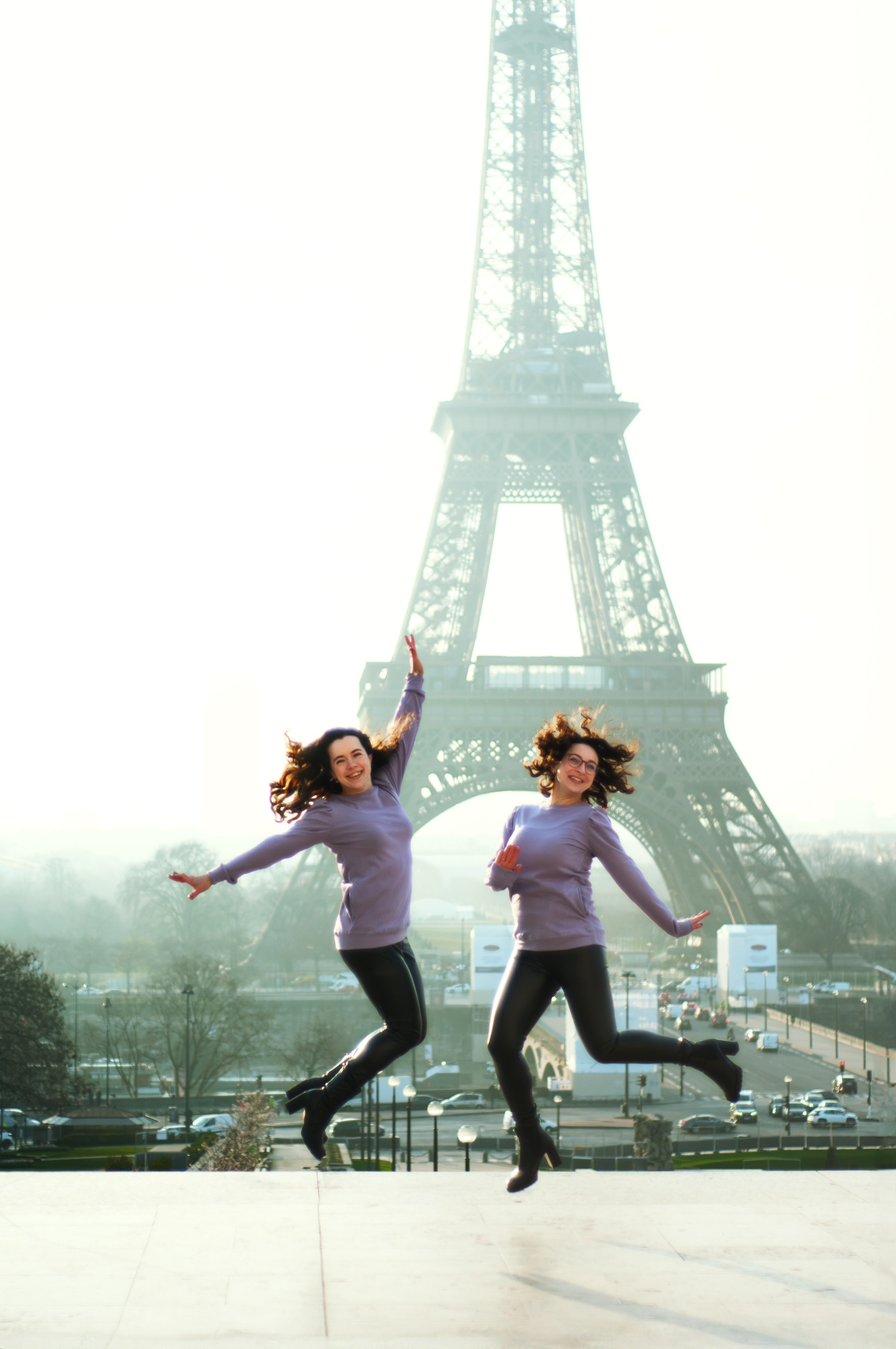 Подруги в Париже. Фотограф в Париже Полина Осипова