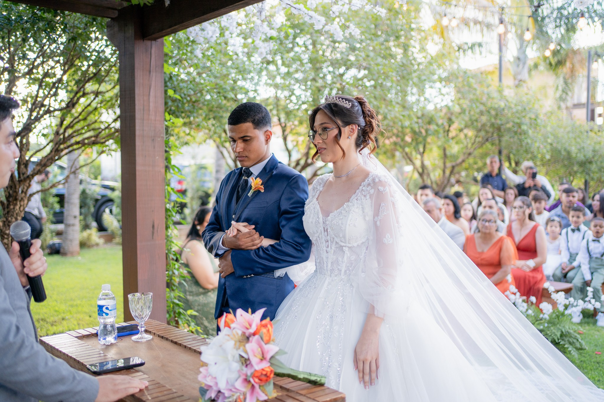 Larissa & Vinicius — Espaço Faveral / Aararaquara. Robson Colaço