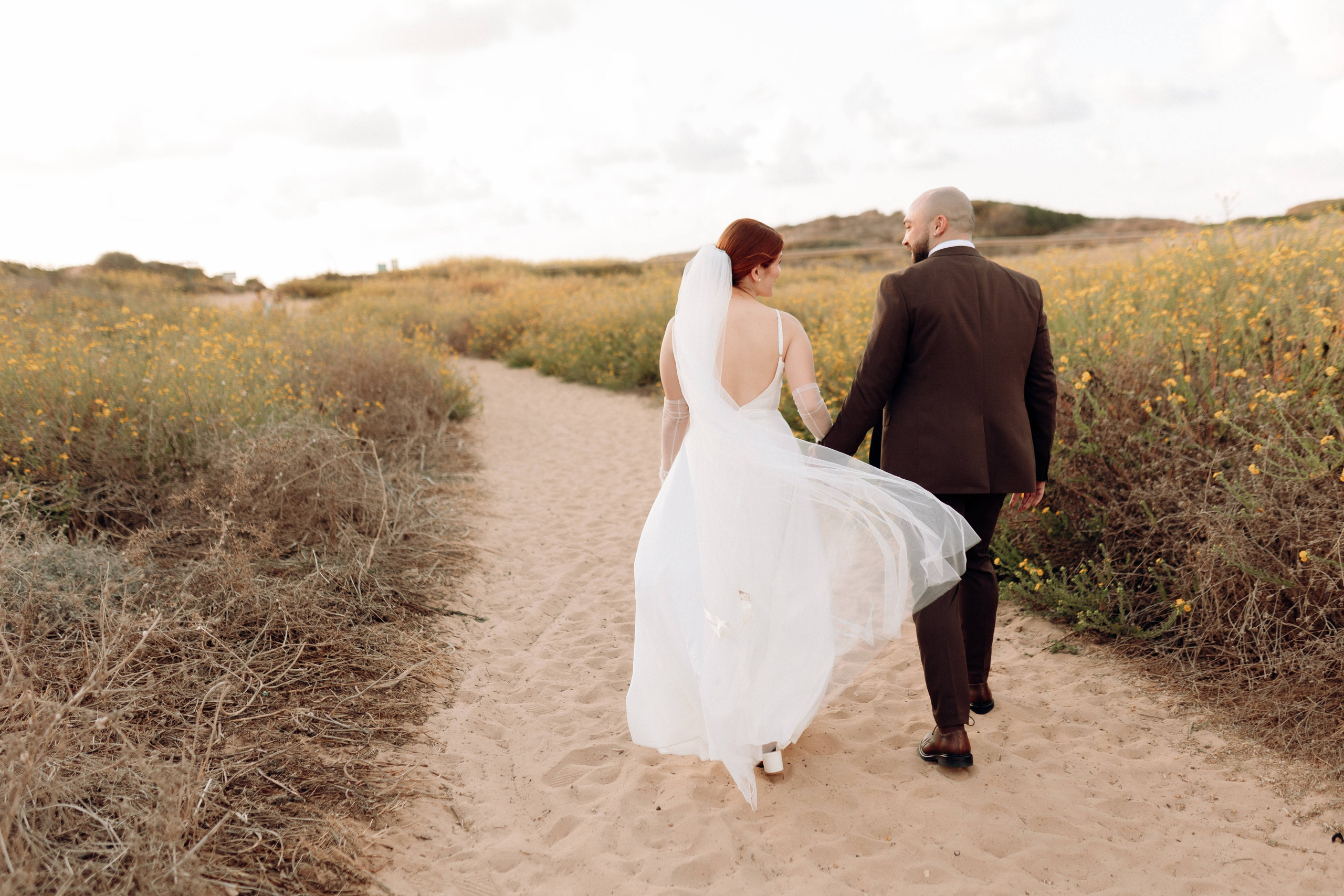 Two Souls, One Story. Https://shi-photo.com/