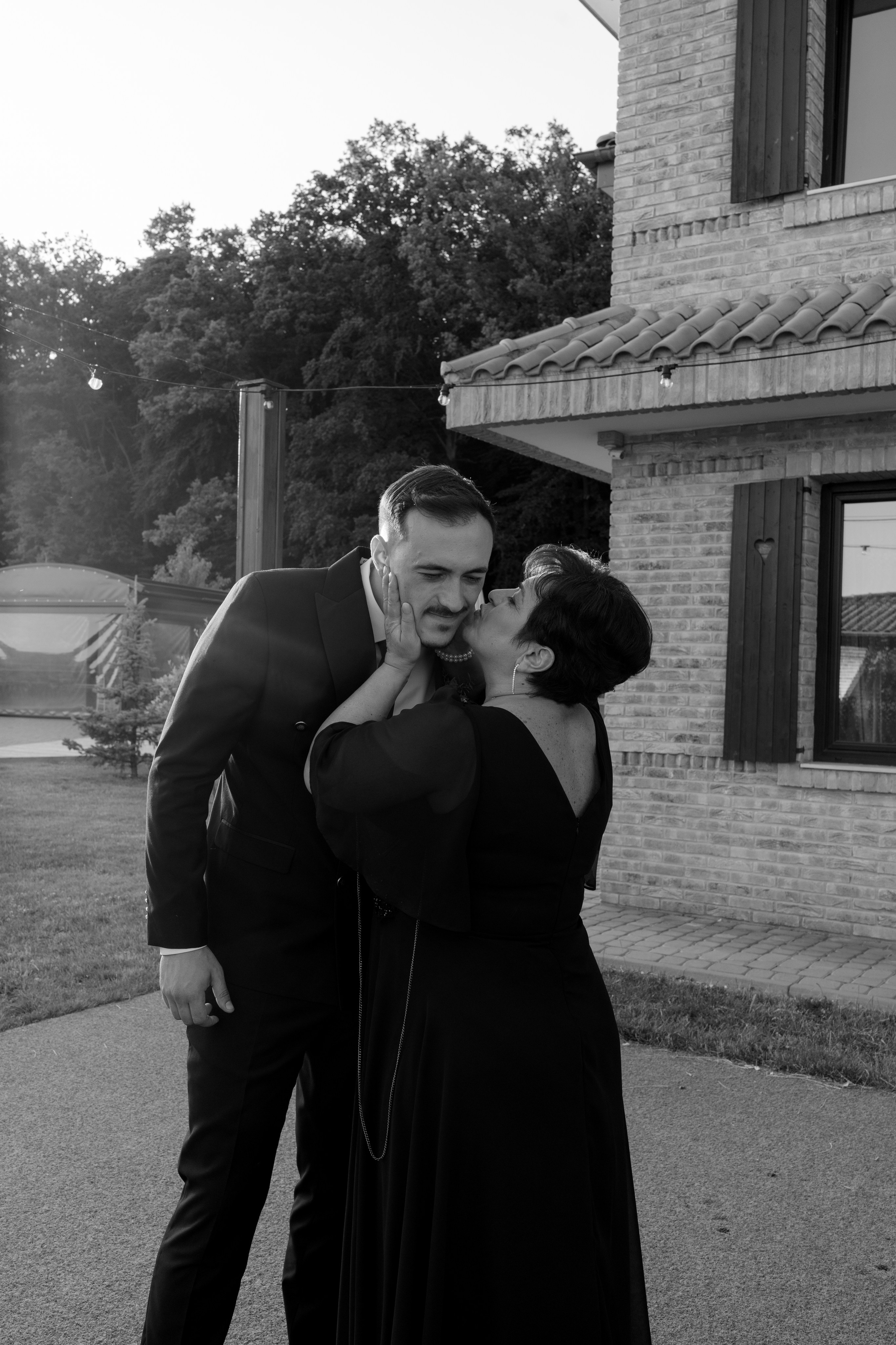 Antique Garden, Suceava. Wedding Photographer in Dublin Miruna Daiana