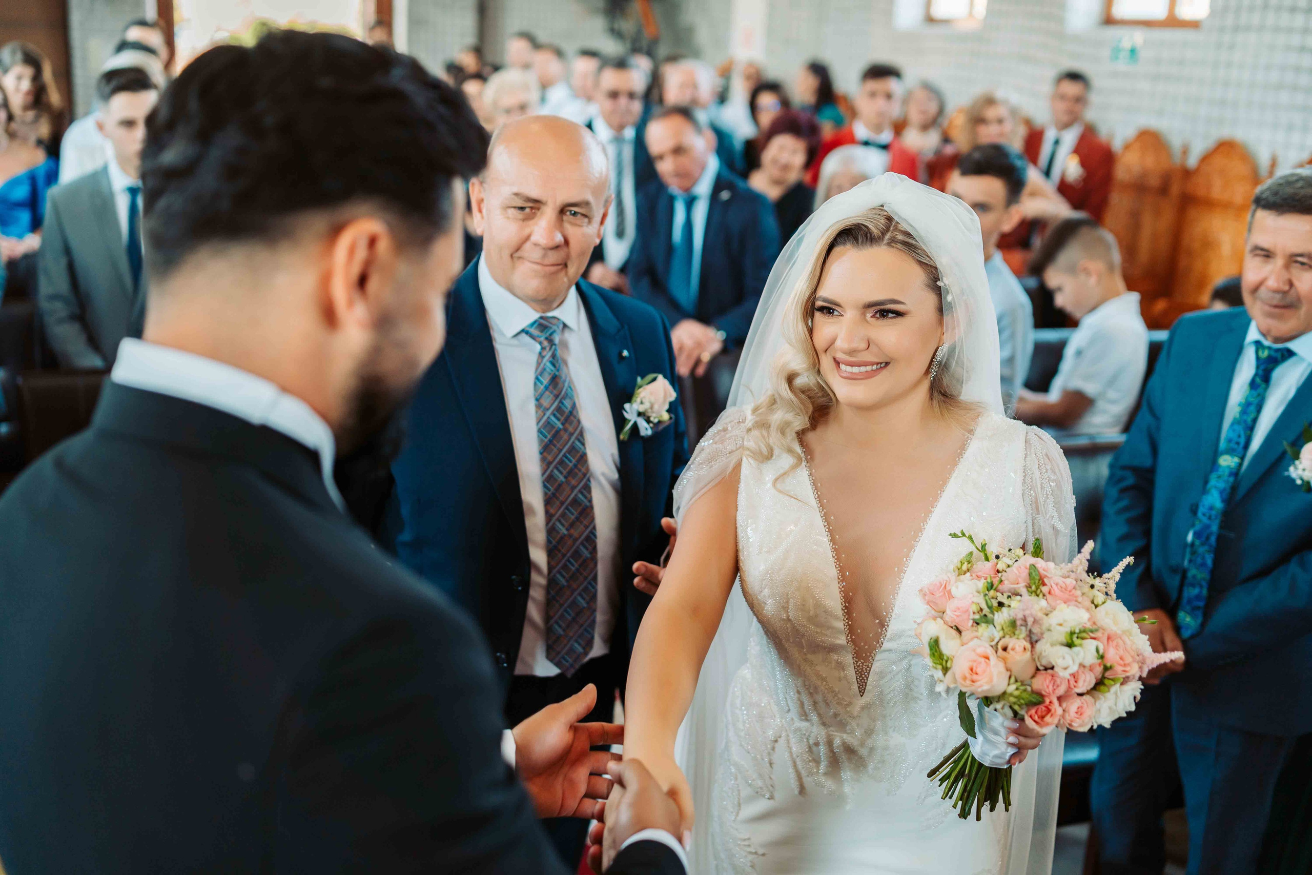 Roxana & Andrei. Contrast Studio