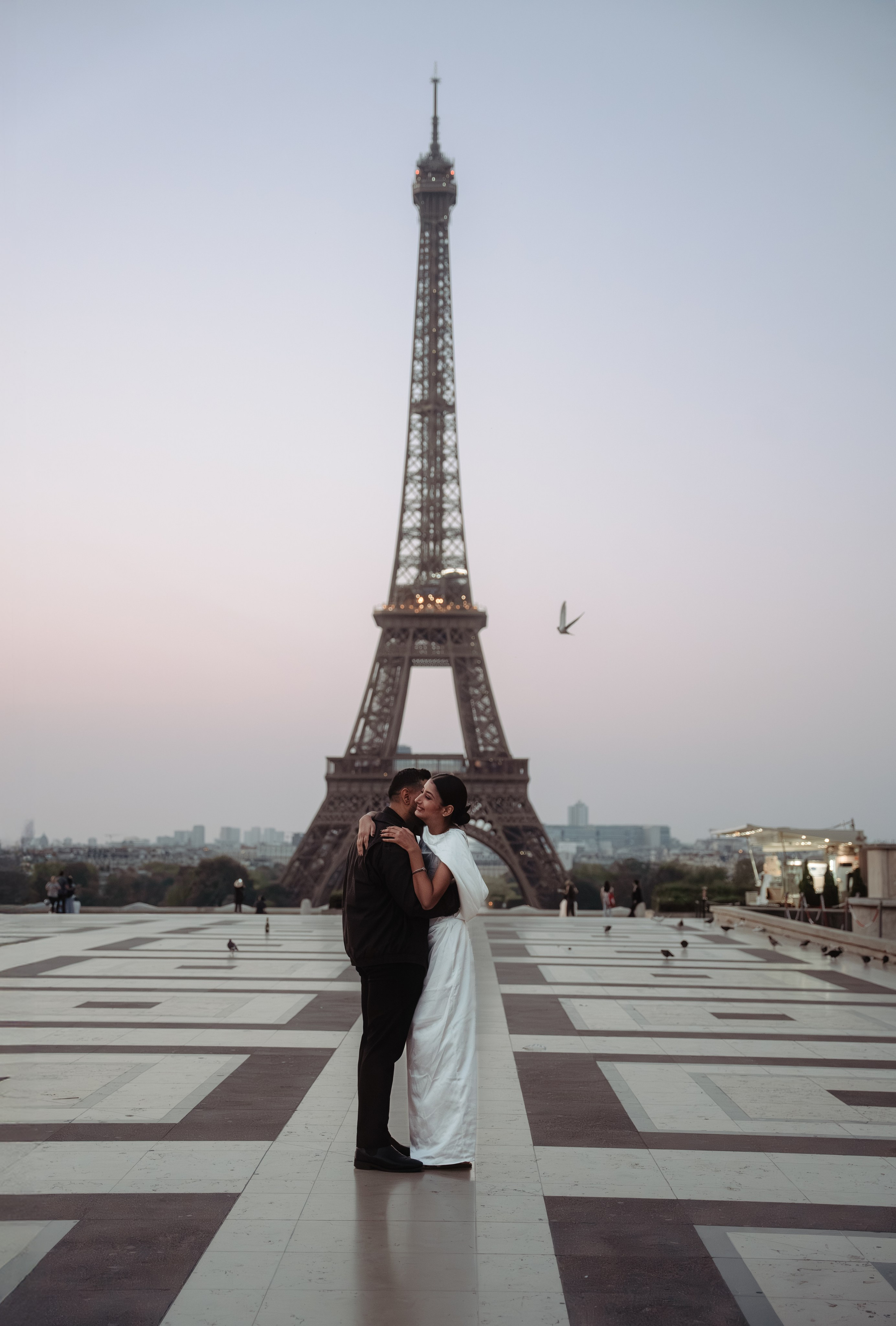 Guneet & Sukhy in Paris. Paris photographer — Polina Osipova