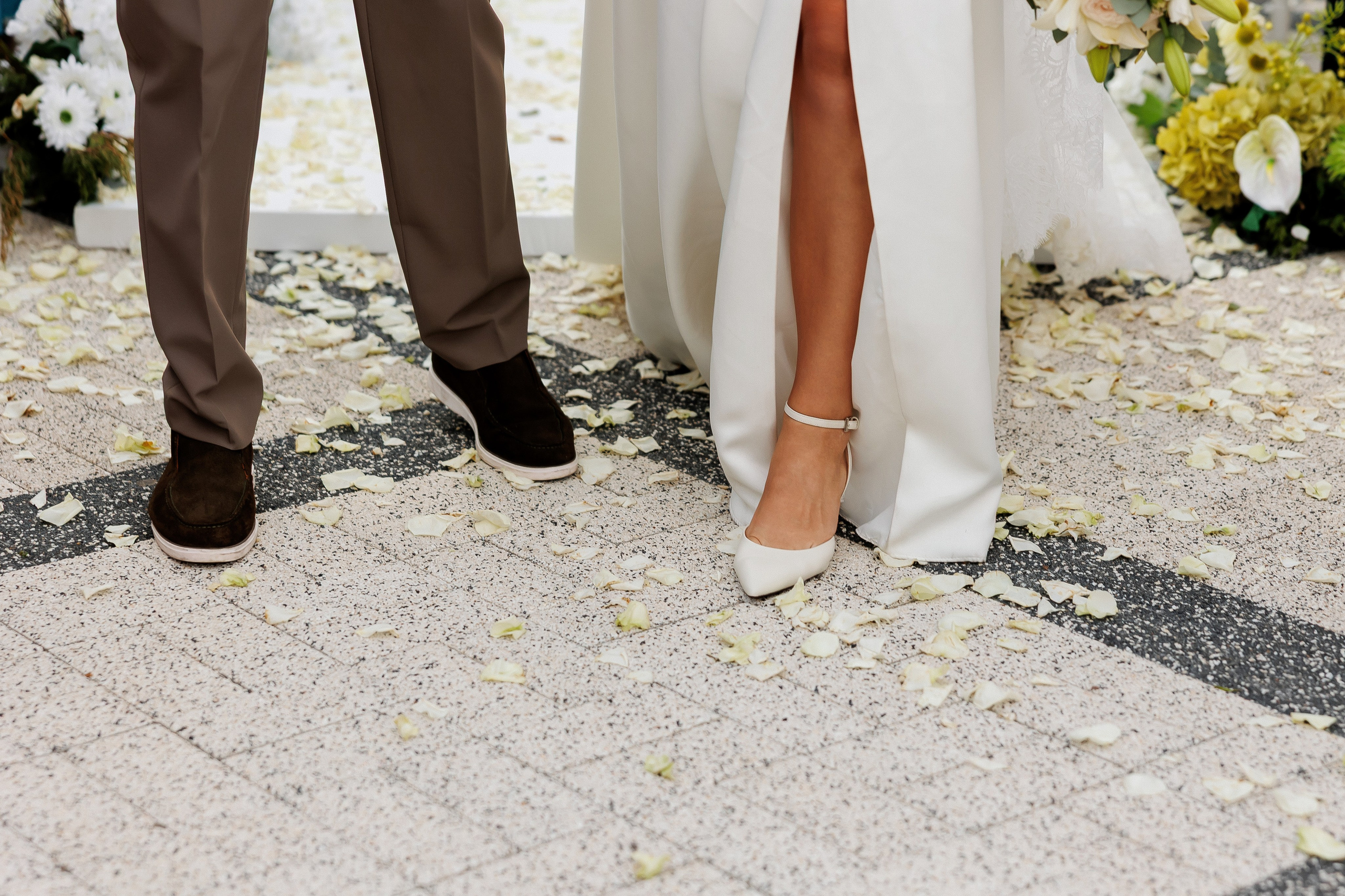 Eugen & Livia — Grand Elysee — Wedding Day. Servicii Foto și Video 067188353