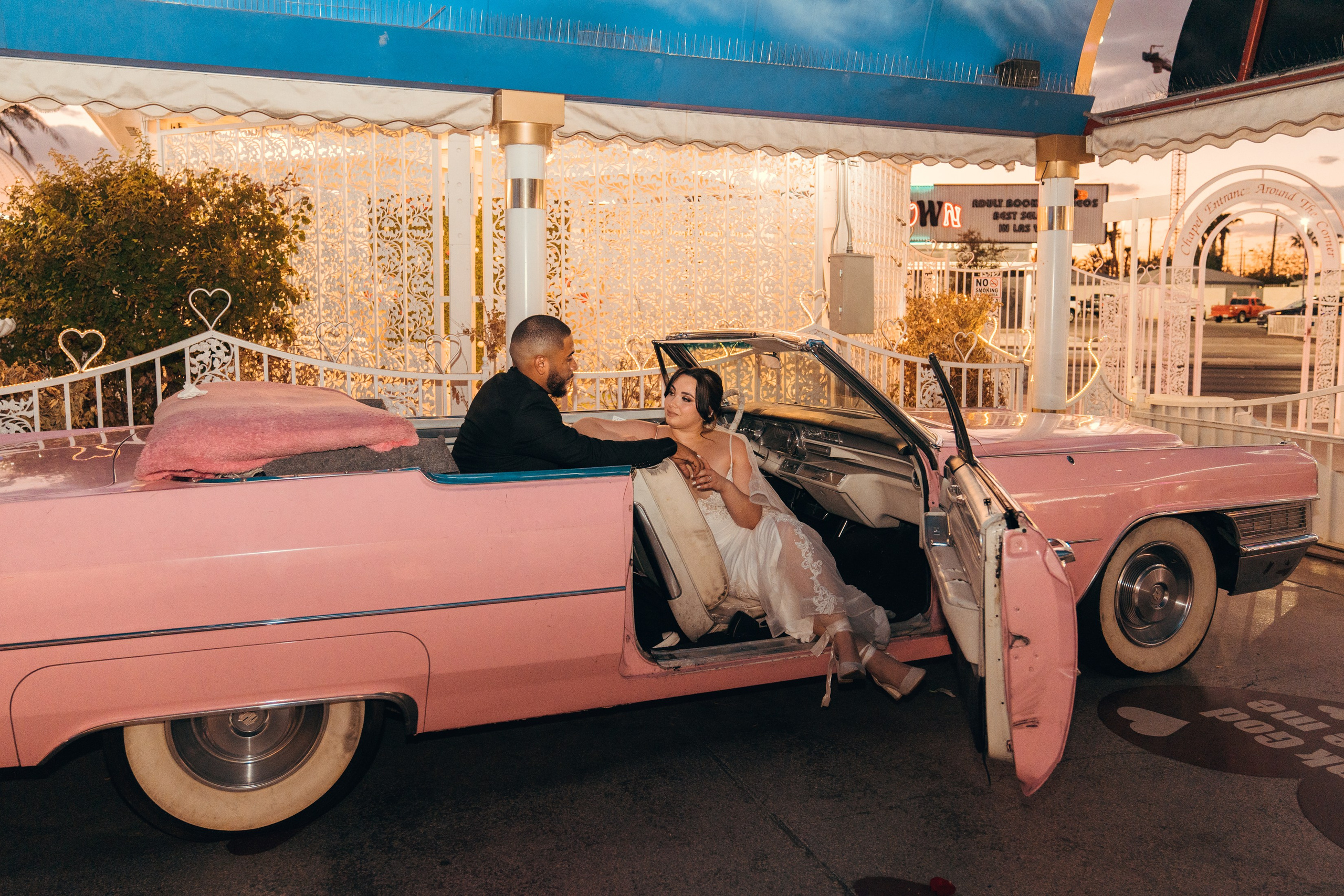 Diannel&David. Wedding & elopement photographer Viktoriya Kravtsov. Las Vegas