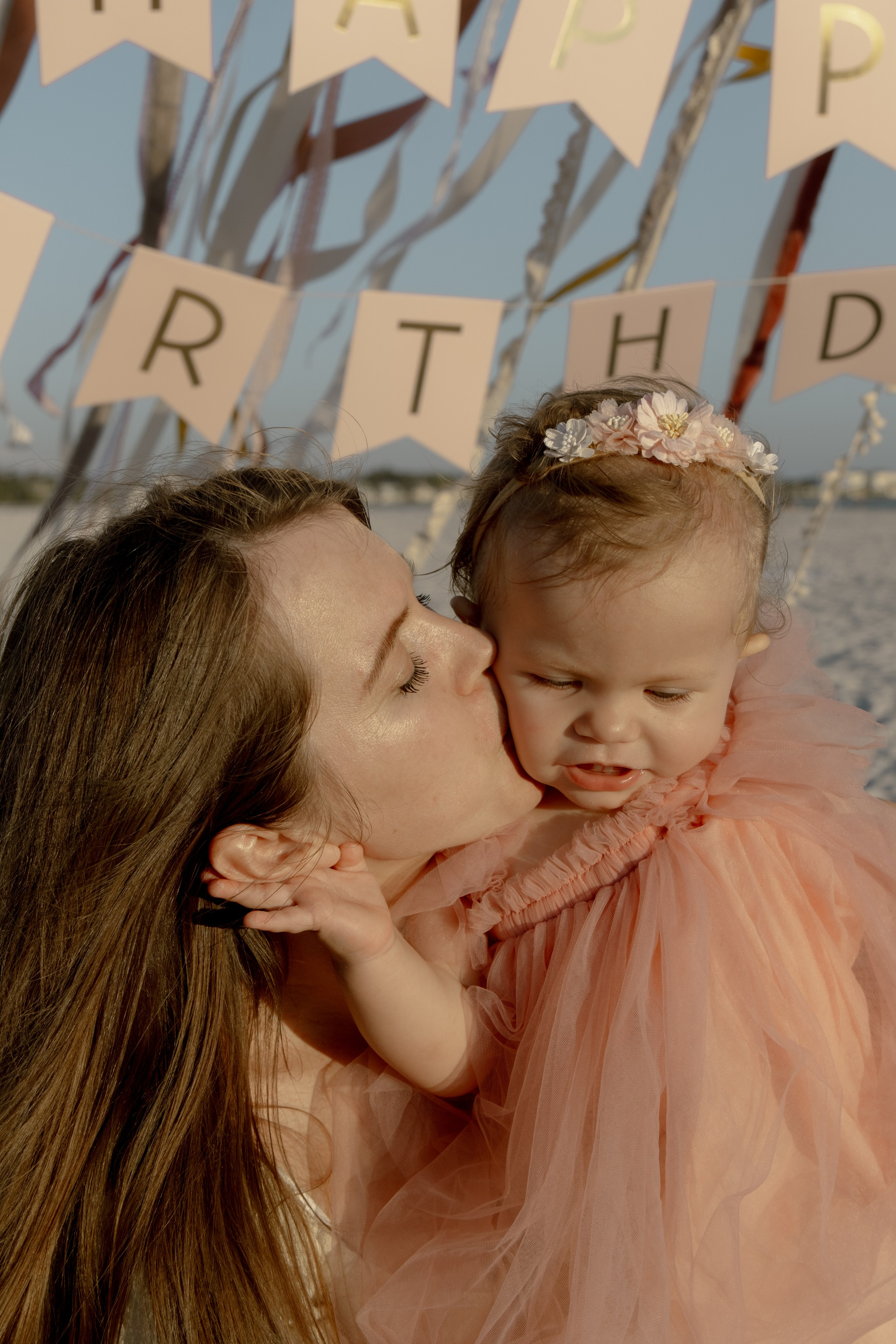 Karolina 1 year party. Photographer Vladmir Gladkov