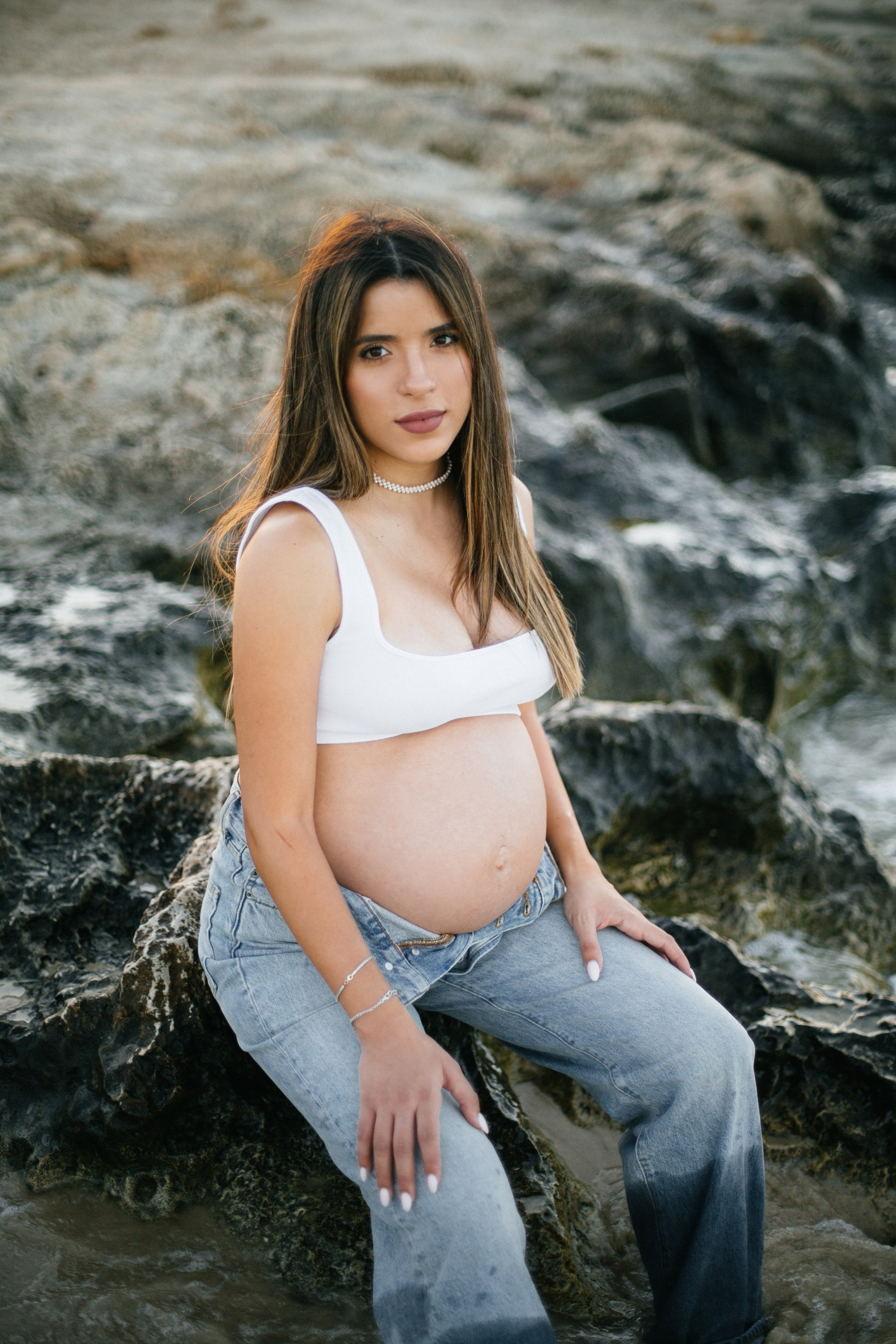 Yael & Gal Nahsholim beach. Family photographer in Israel