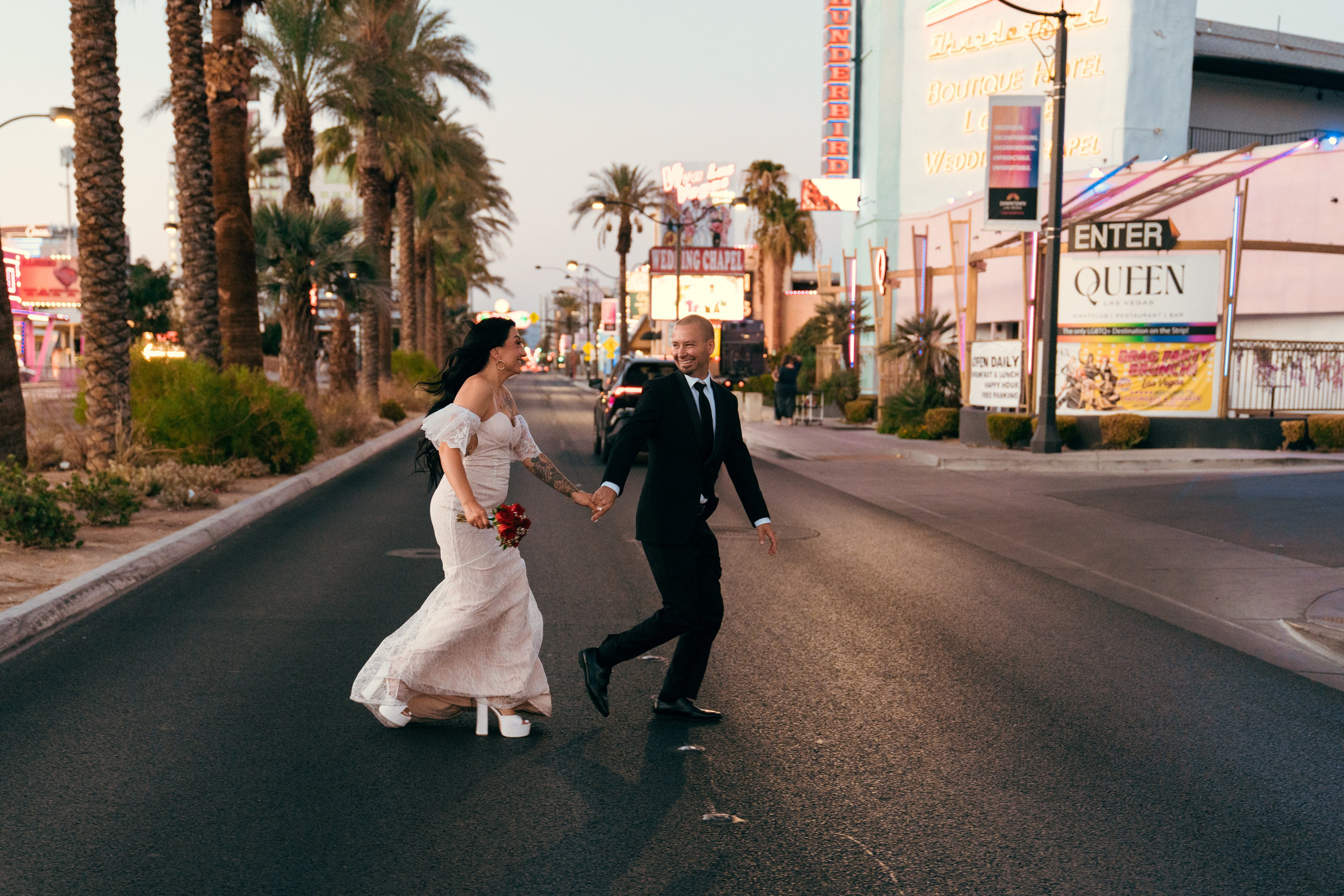 Jessica&Dakoda. Wedding & elopement photographer Viktoriya Kravtsov. Las Vegas