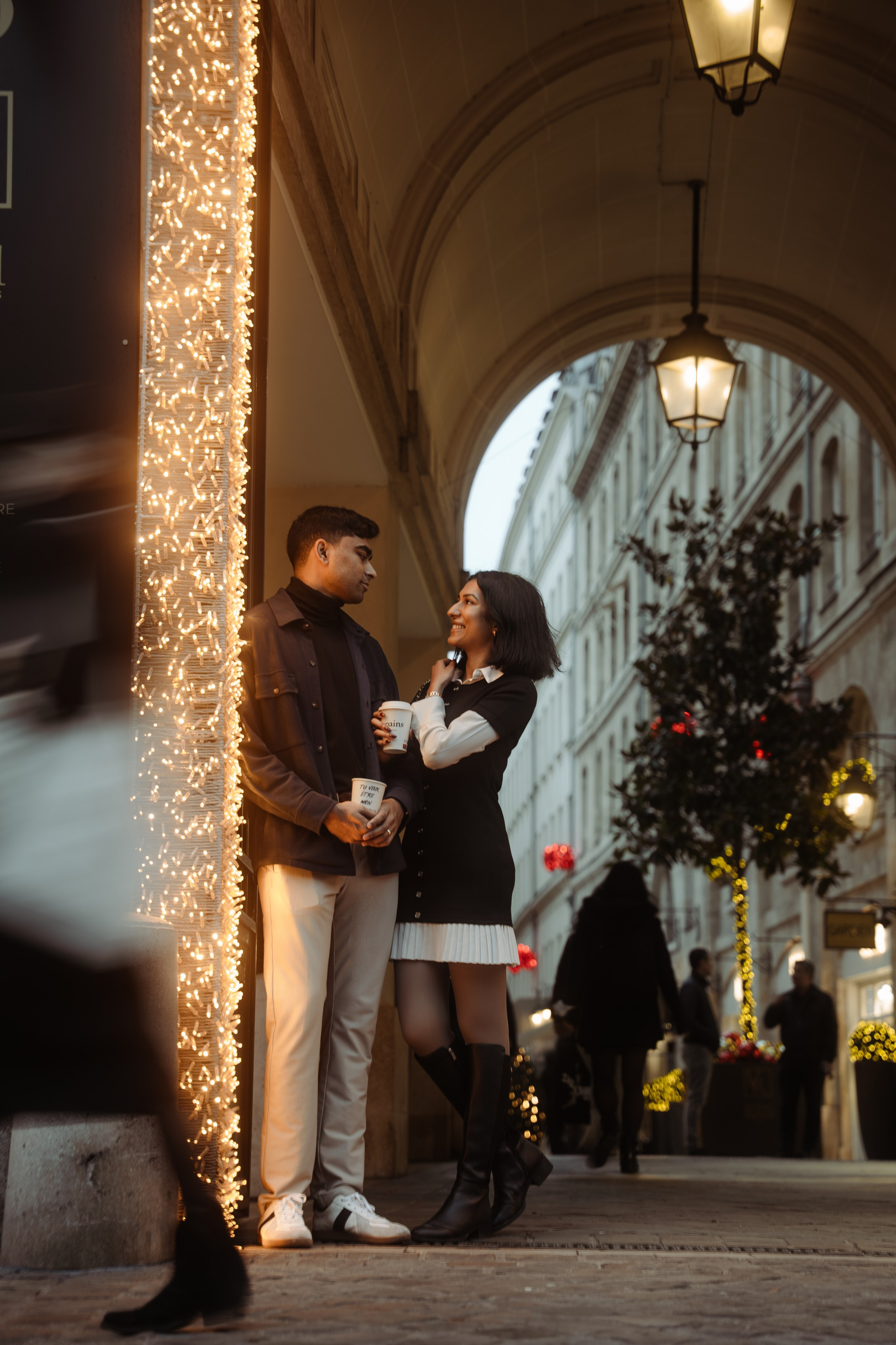 Abi & Sai — Christmas in Paris. Фотограф в Париже Полина Осипова