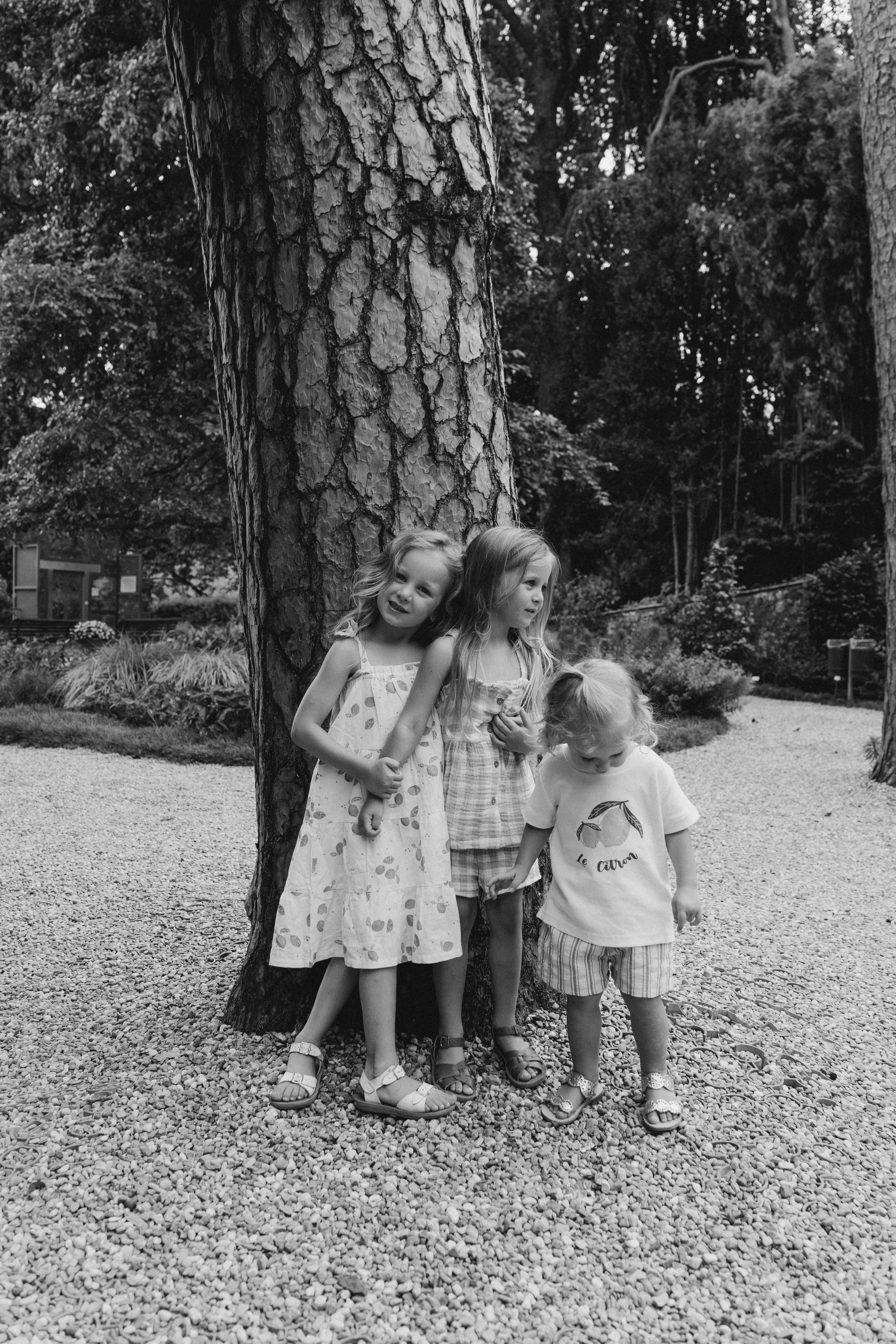 Family moments in Como Lake. PHOTOGRAPHER IN ITALY