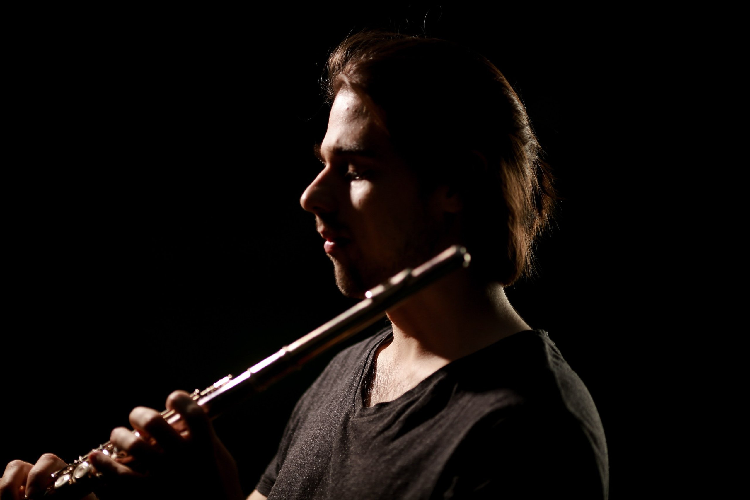 Artem. Portret photographer in Switzerland Artur Magpie