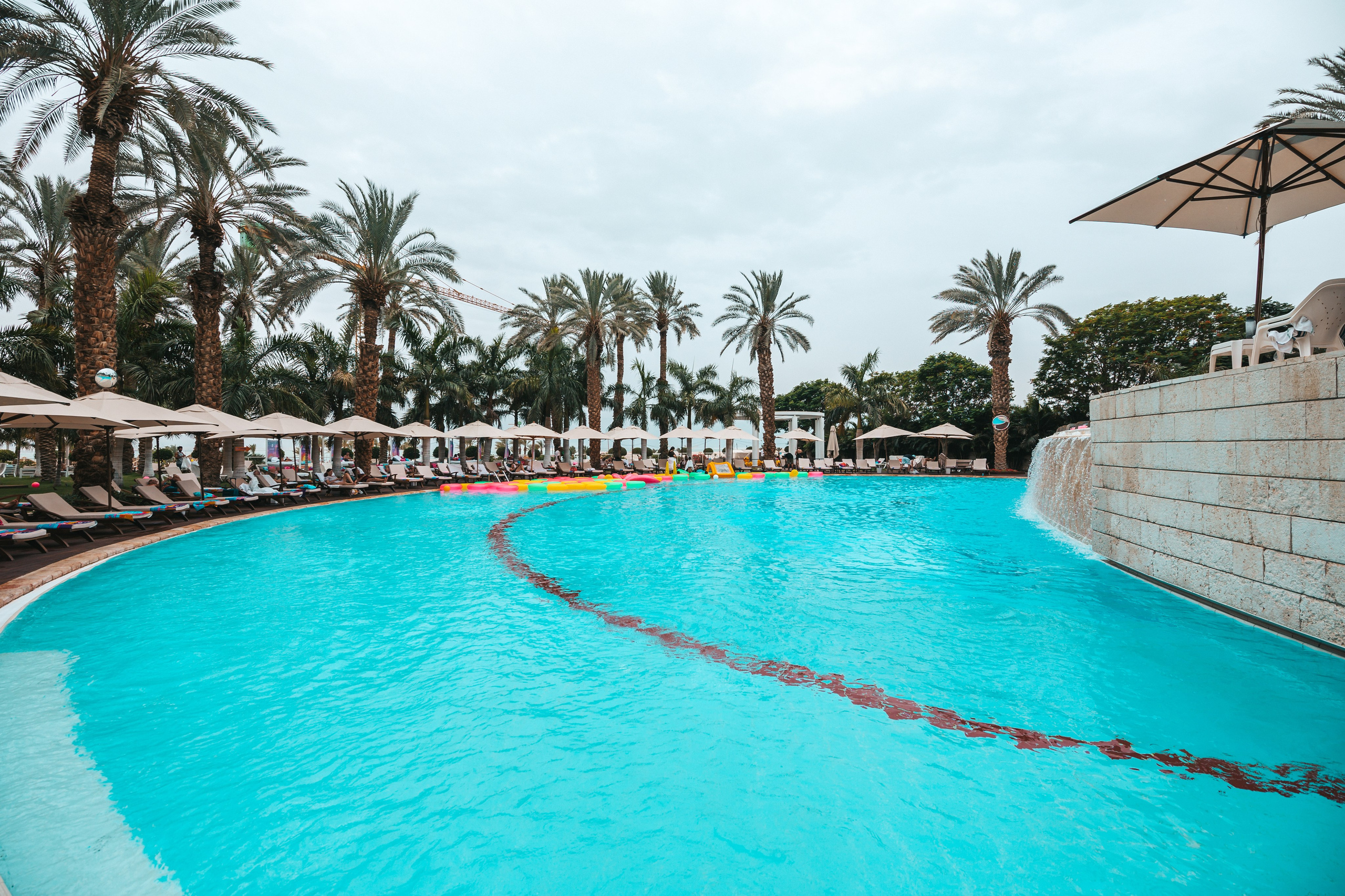 Electric General Dead Sea. AMIR BUCHNIK PHOTOGRAPHER