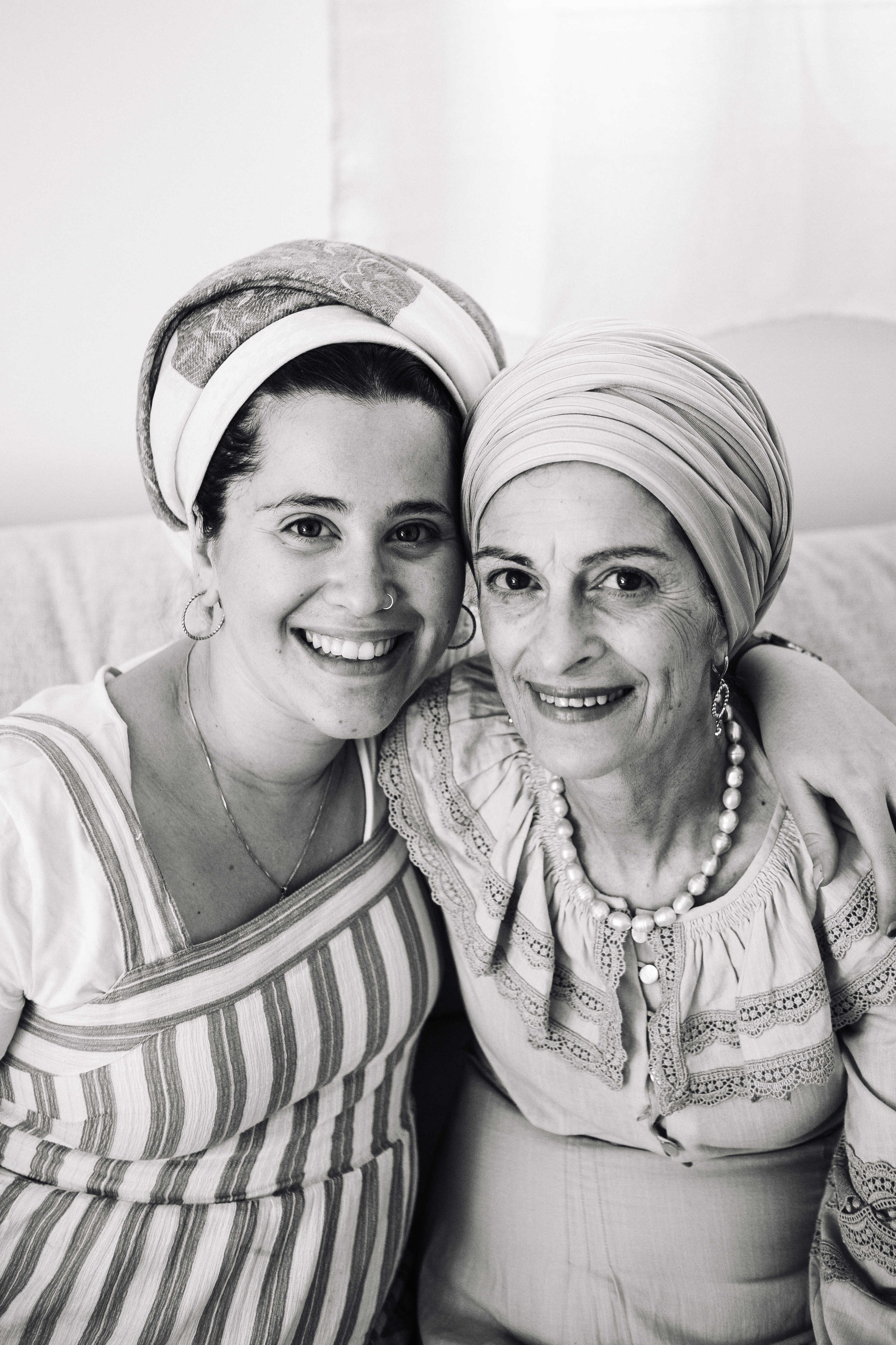 MAALE ADUMIM, HOME PHOTO SESSION + DESERT. Https://shi-photo.com/