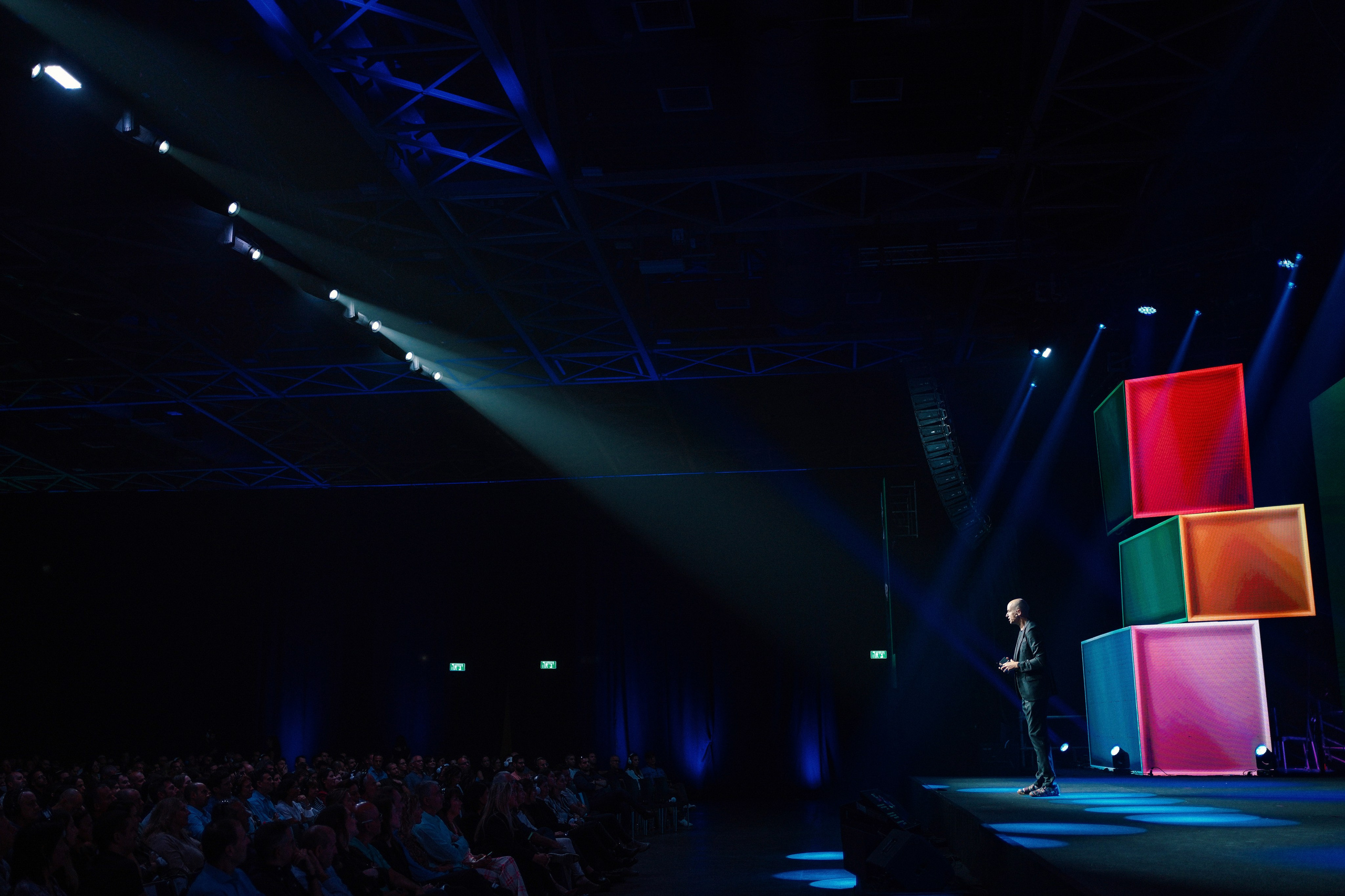 Business. Dmitry Gorodetsky Event Photographer