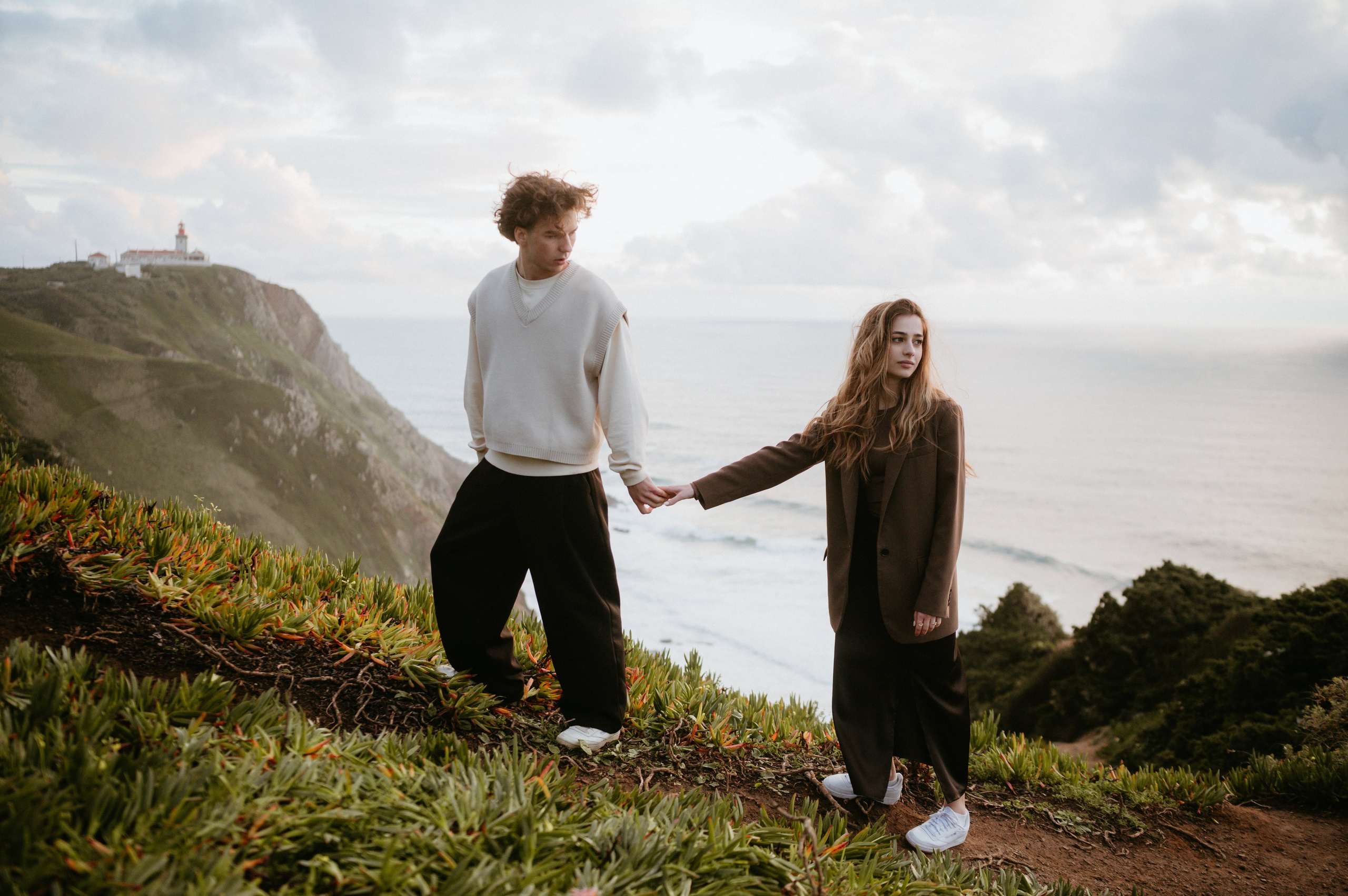Praia da Ursa – ședință foto de cuplu într-un loc magic din Portugalia. Valentin Melen — wedding photographer