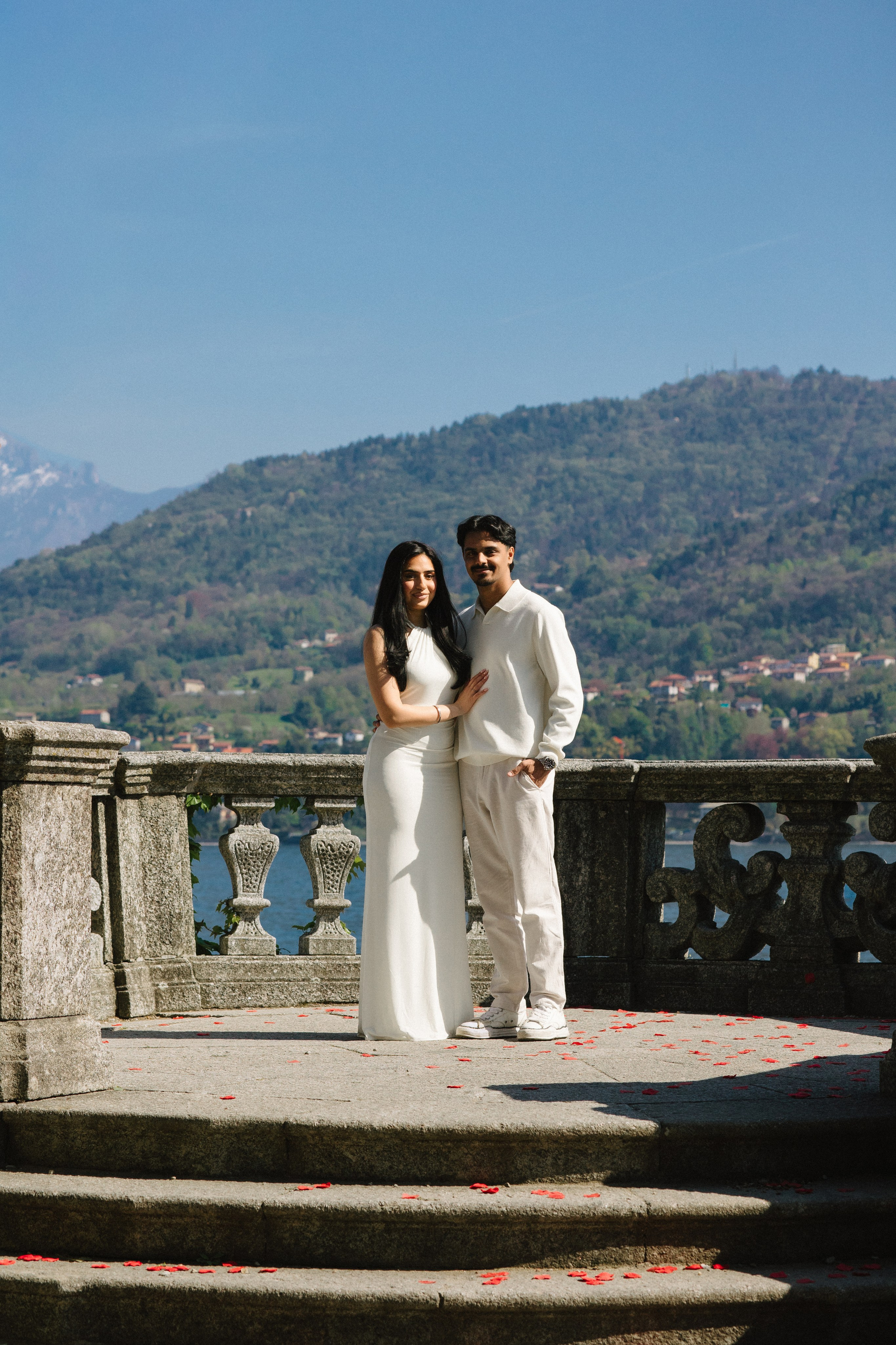 Vish & Kajal. Wedding photographer in Italy