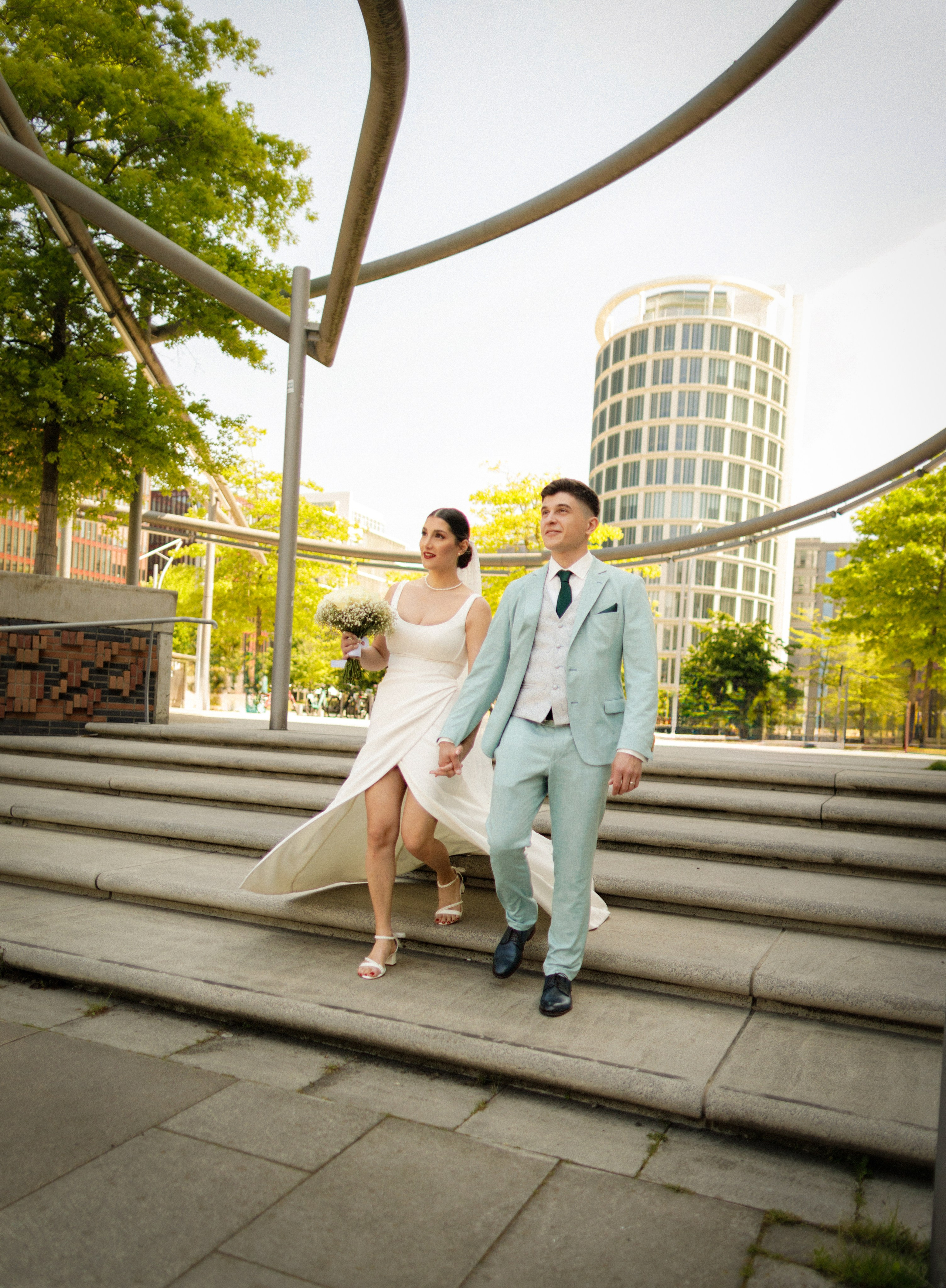 Natürliche Hochzeitsfotografie im Planten un Blomen | Hamburgs grüne Oase. Hochzeitsfotograf und Hochzeitsvideograf aus Hamburg | Roka21Film