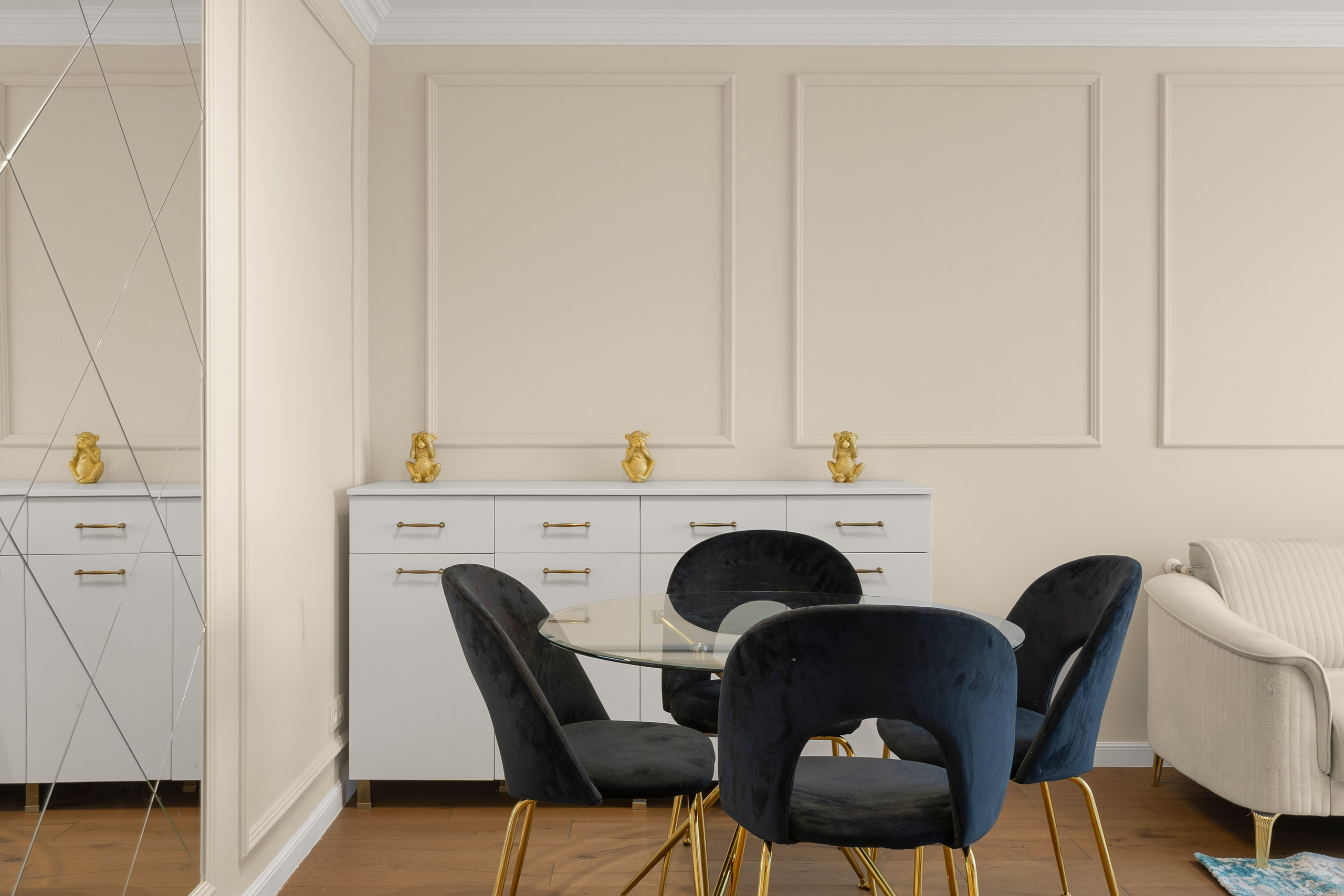 INTERIOR - REALESTATE. Samuel Ciobanu