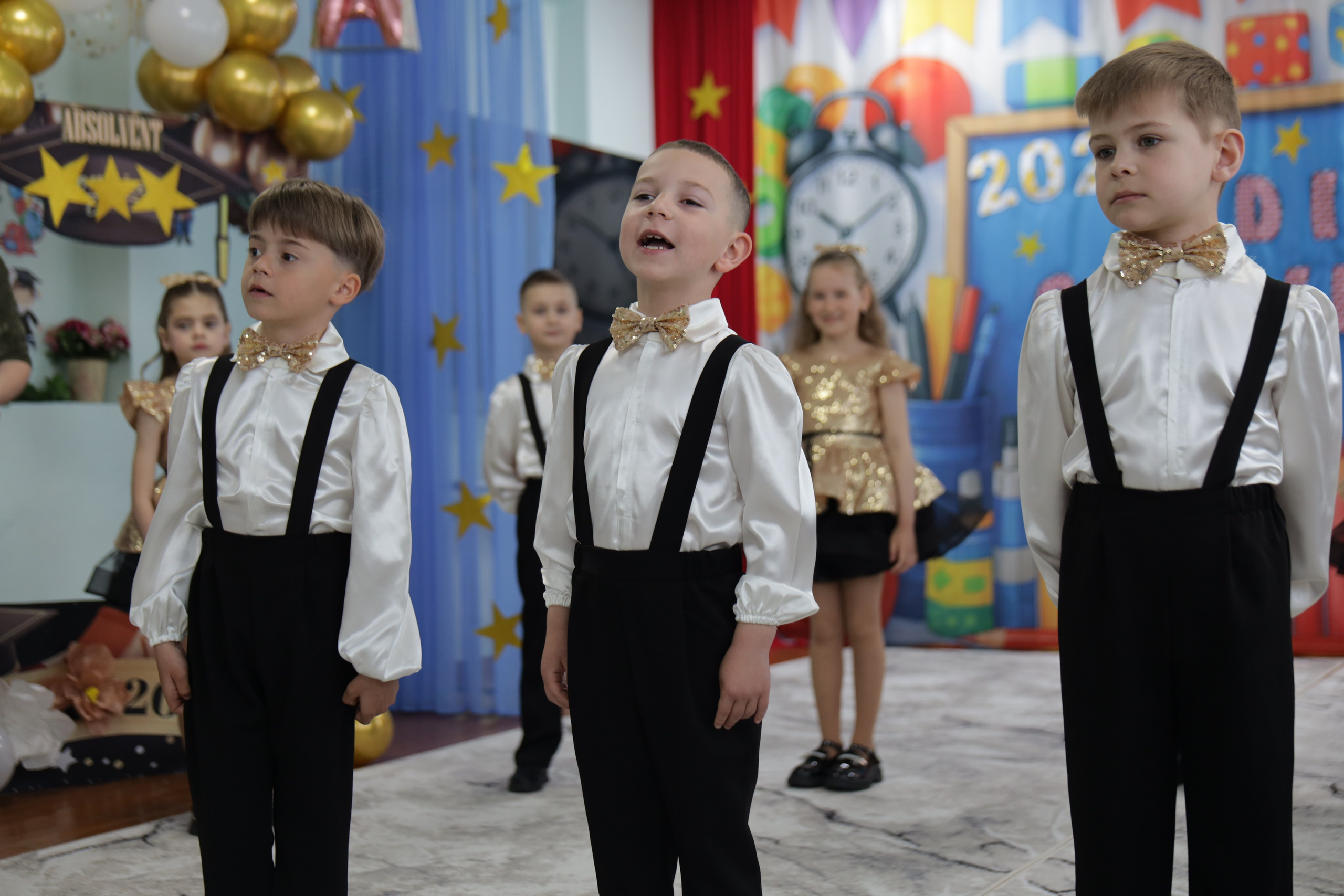 O filă de copilărie.... Alika Dia- Fotograf în Republica Moldova, Strășeni