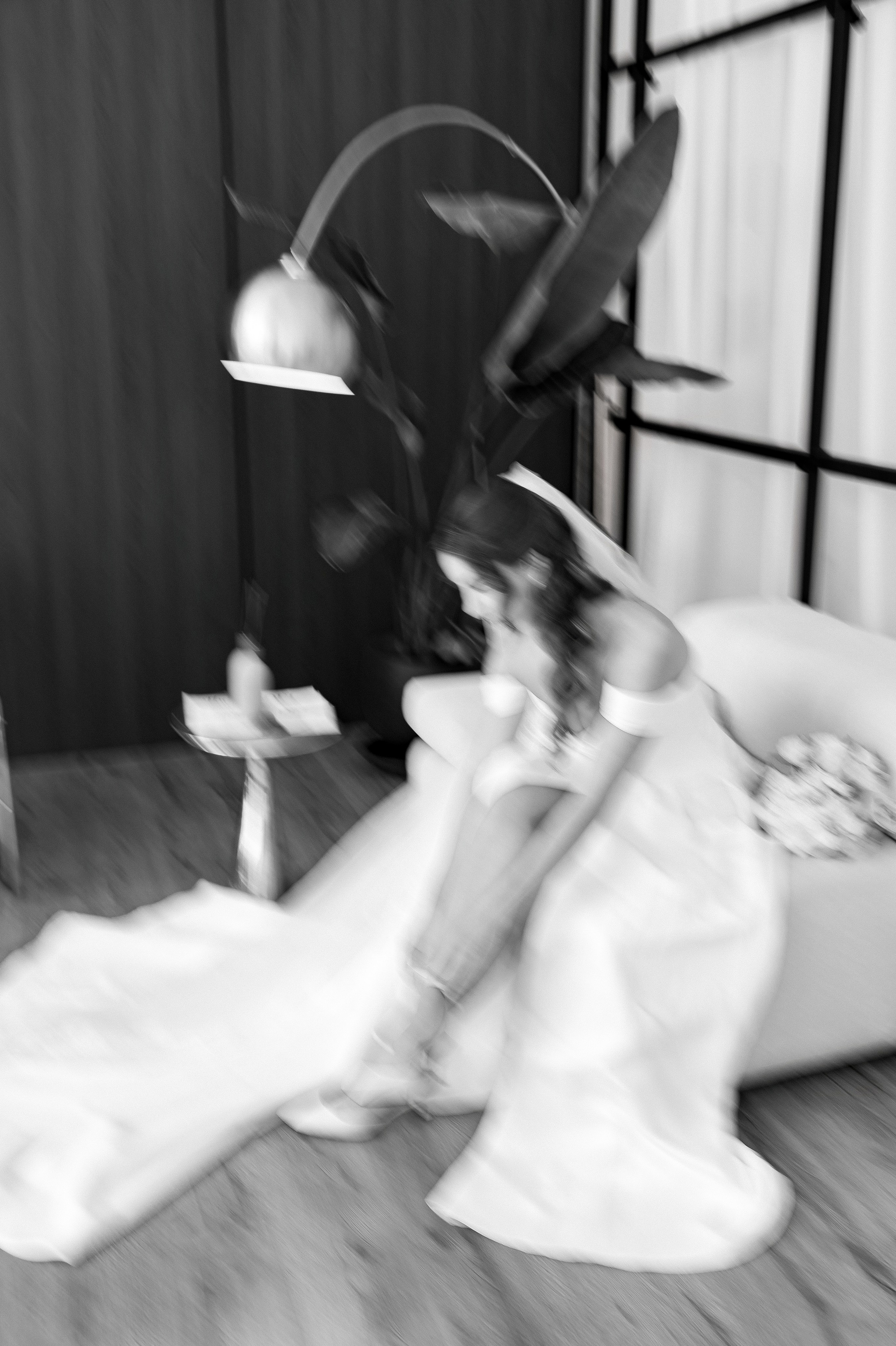 Eugen & Livia — Grand Elysee — Wedding Day. Servicii Foto și Video 067188353