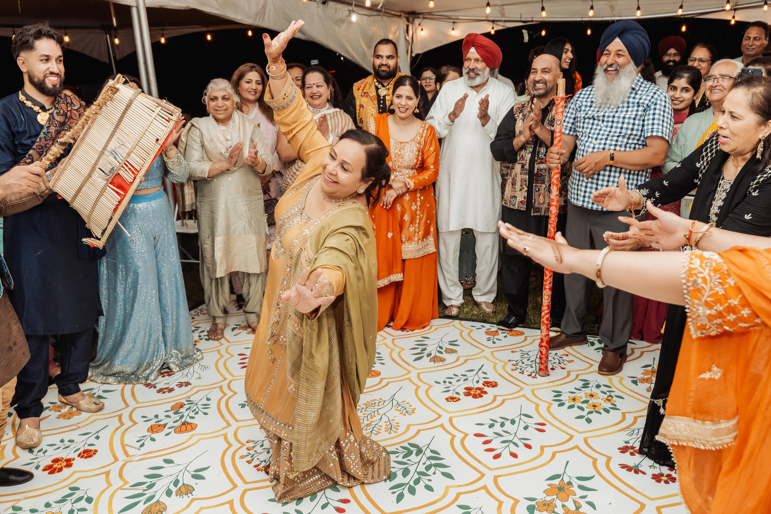 Gurchain & Tegvir. Wedding Photographer & Cinematographer studios