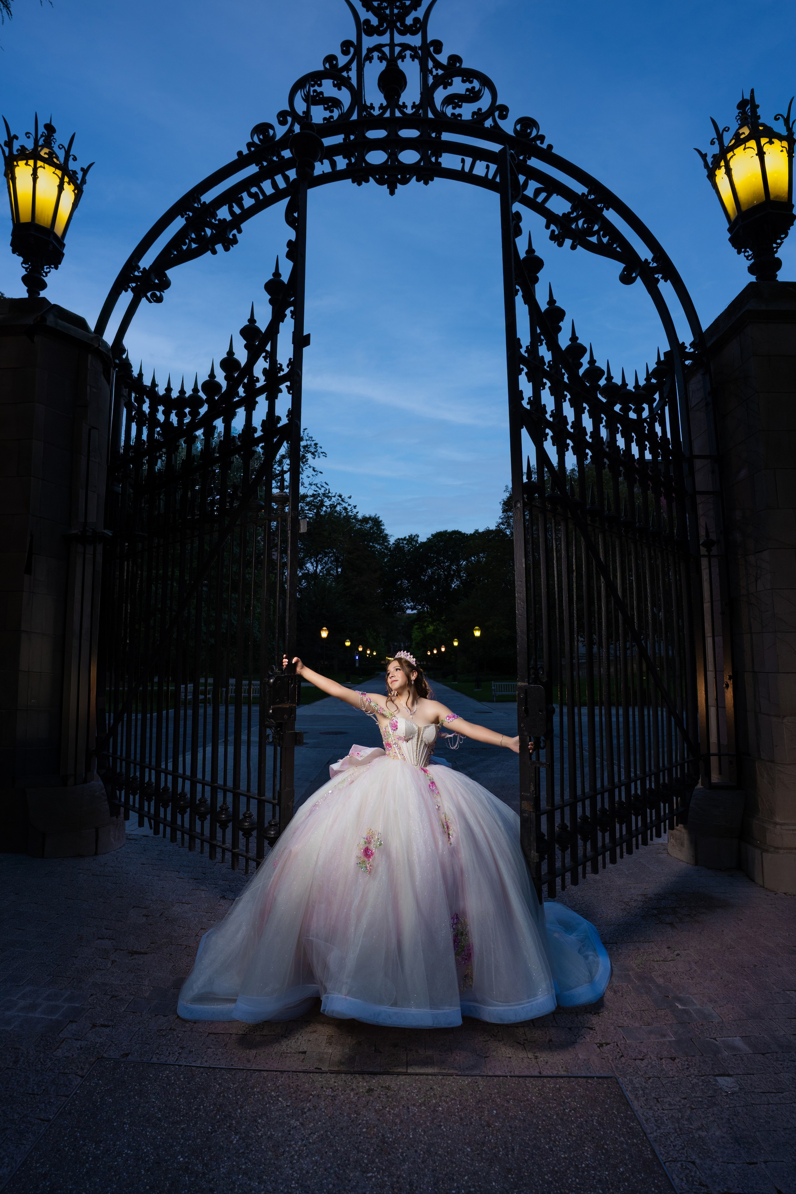 ARIANA XV AÑOS. Quinceañera y Bodas