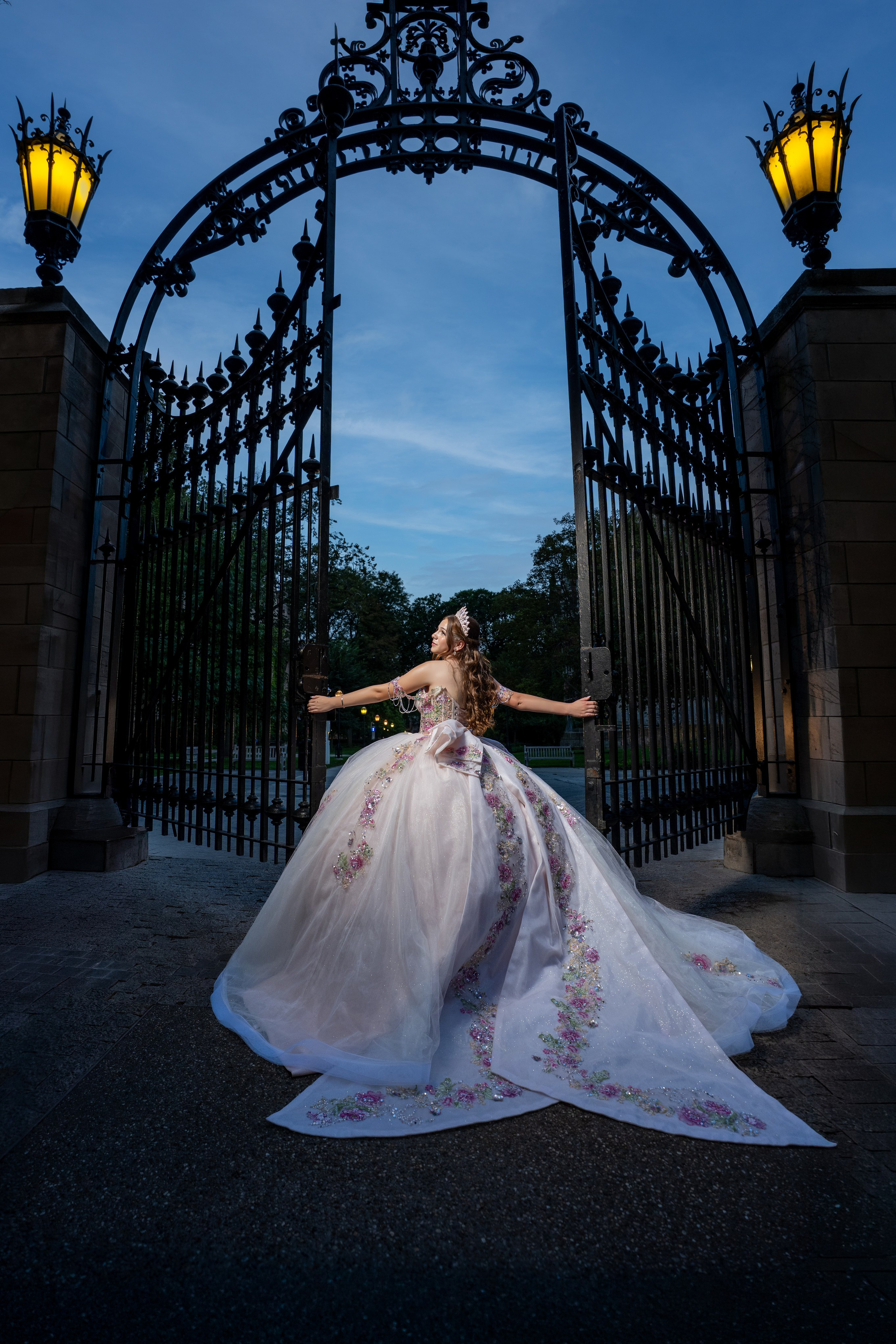 ARIANA XV AÑOS. Quinceañera y Bodas