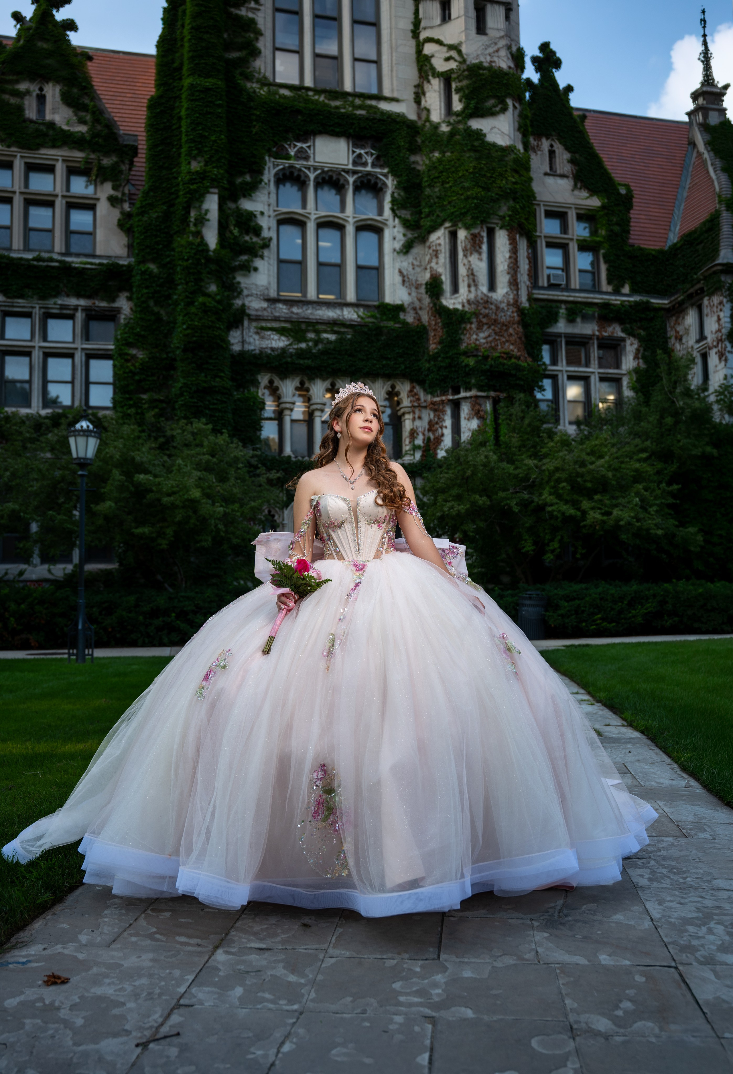 ARIANA XV AÑOS. Quinceañera y Bodas