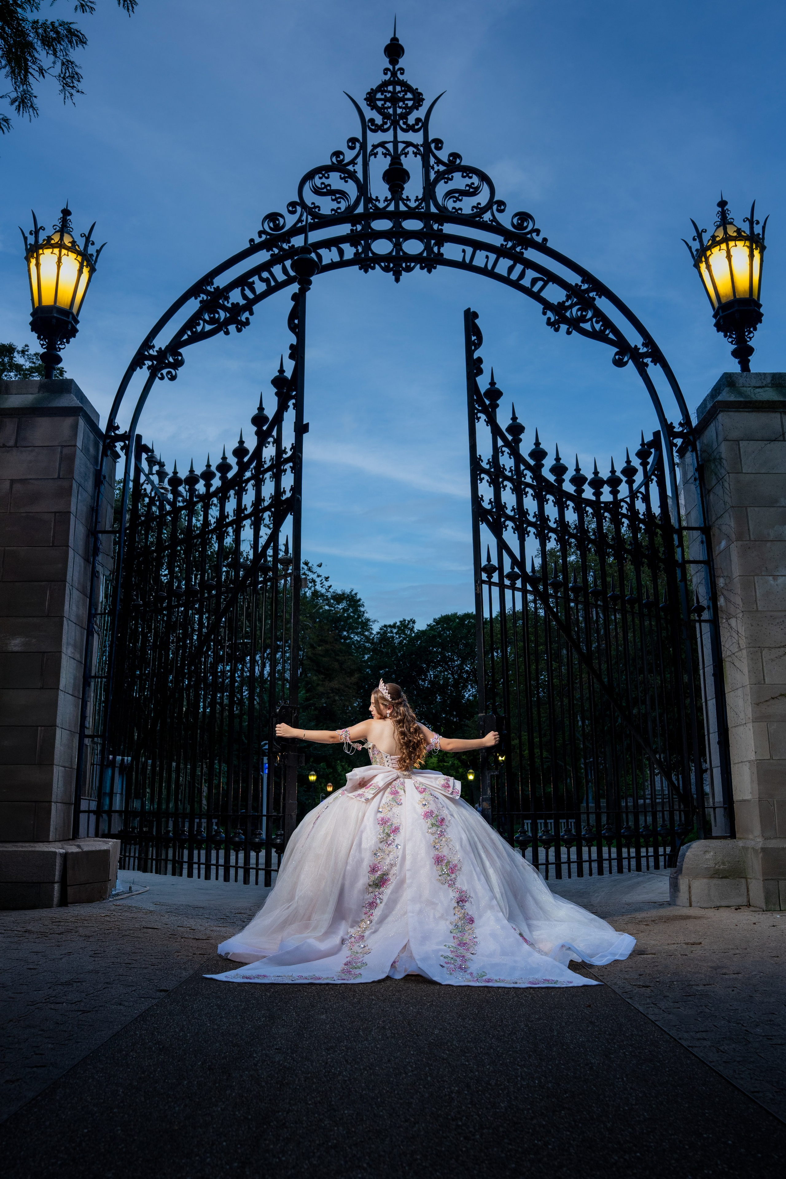 ARIANA XV AÑOS. Quinceañera y Bodas