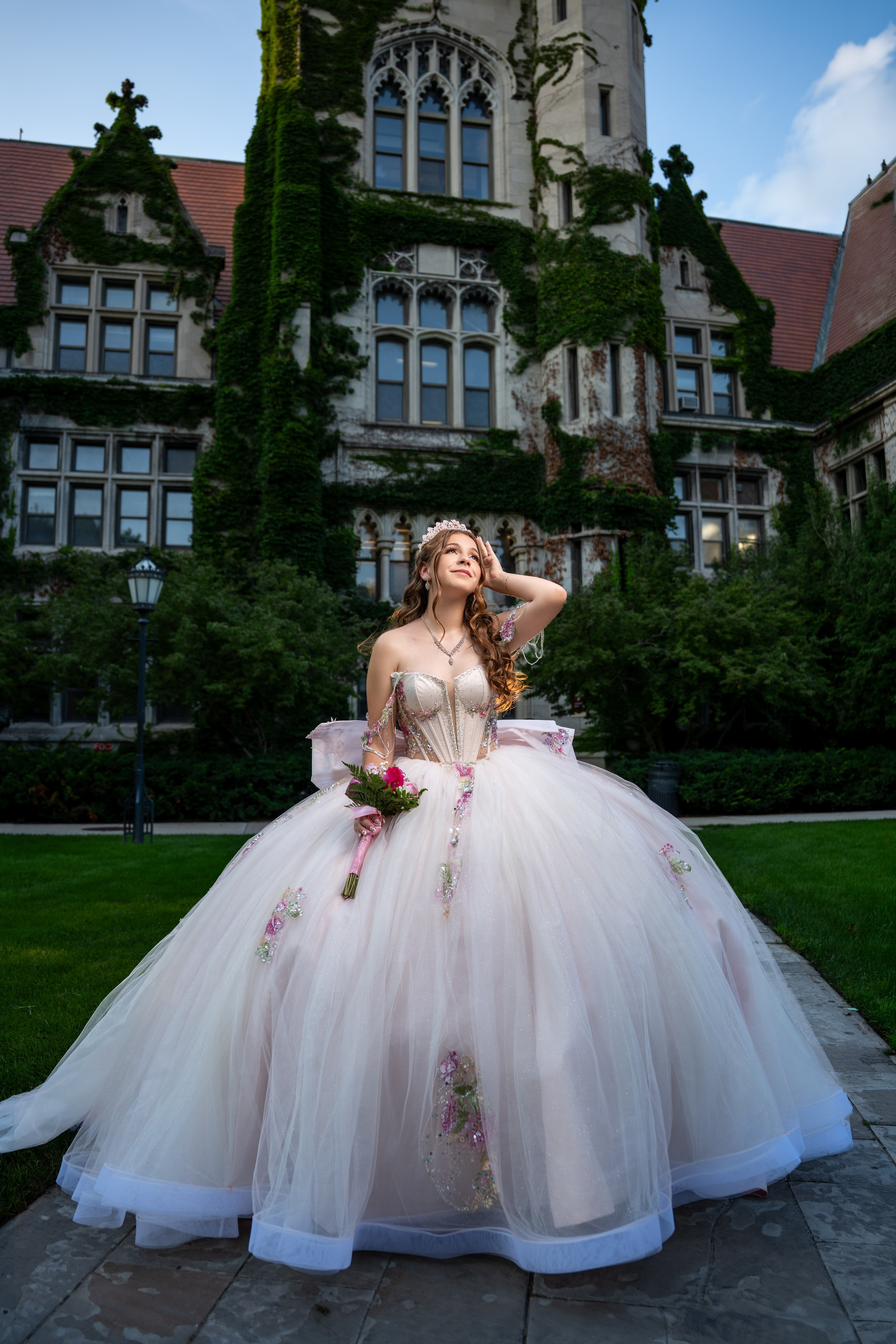 ARIANA XV AÑOS. Quinceañera y Bodas