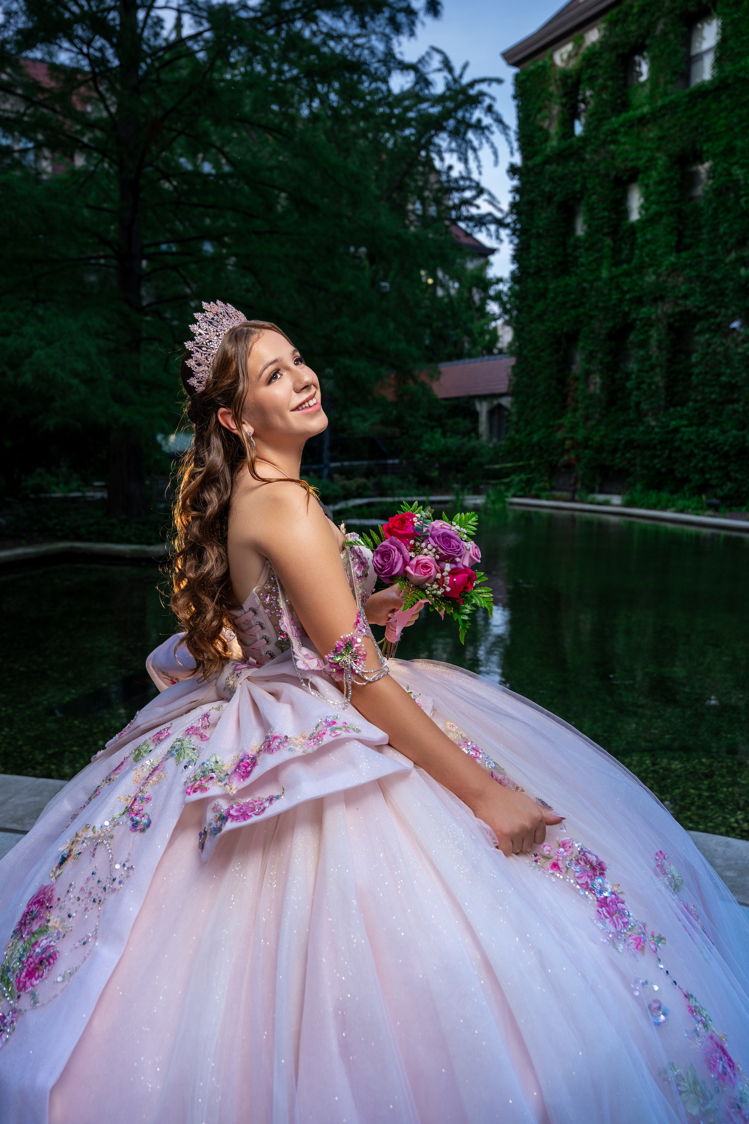 ARIANA XV AÑOS. Quinceañera y Bodas