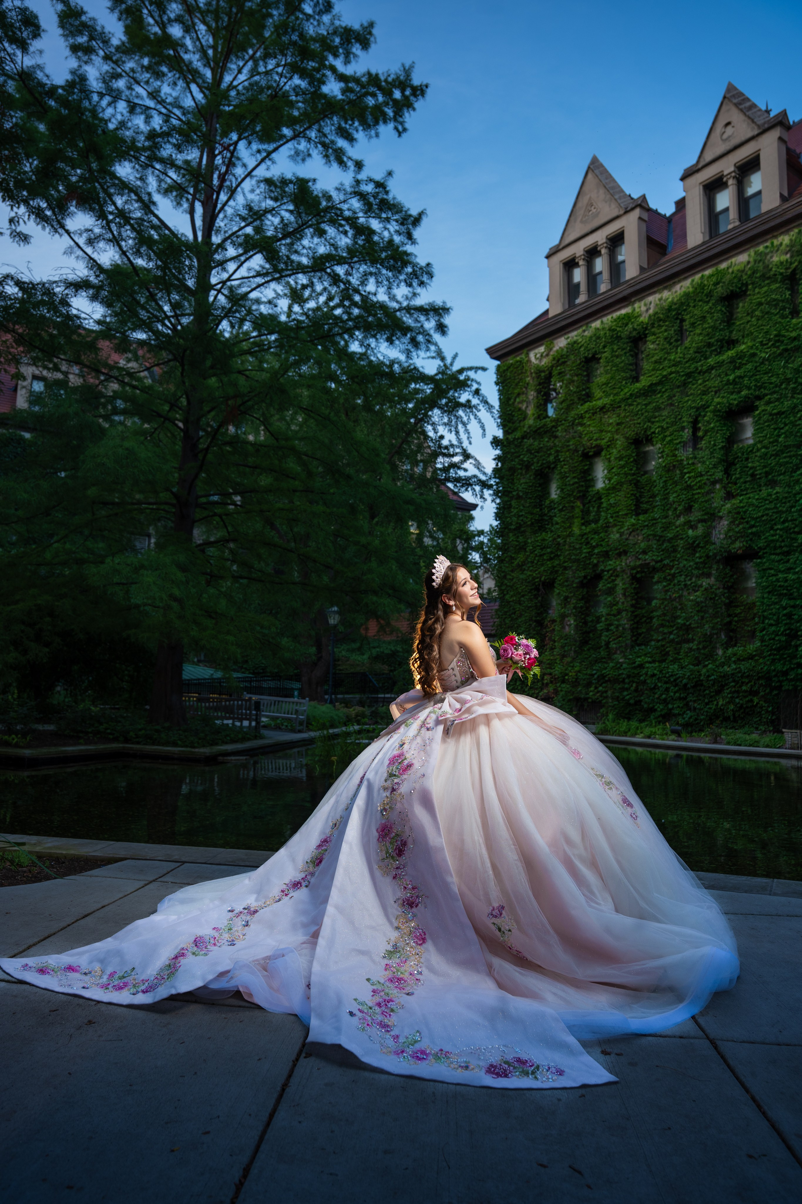 ARIANA XV AÑOS. Quinceañera y Bodas