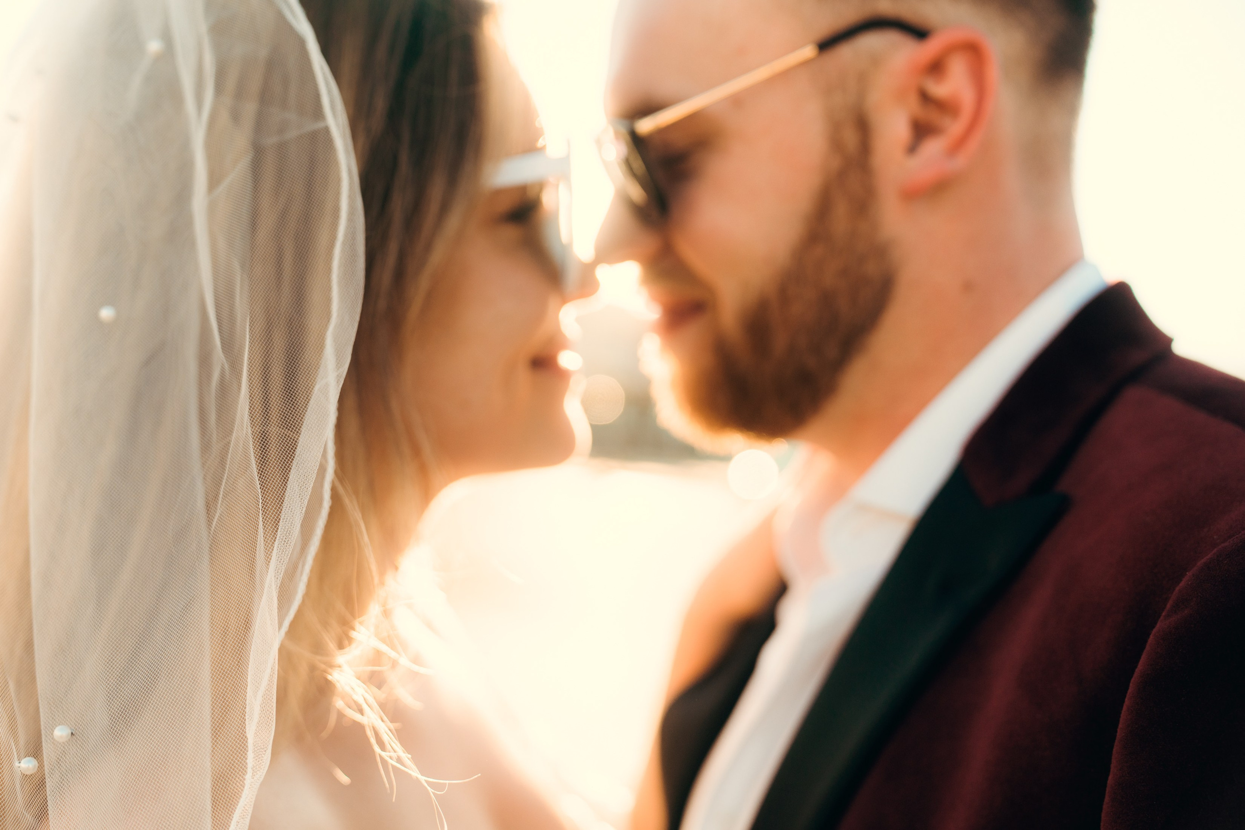 Madison&Ryan. Wedding & elopement photographer Viktoriya Kravtsov. Las Vegas