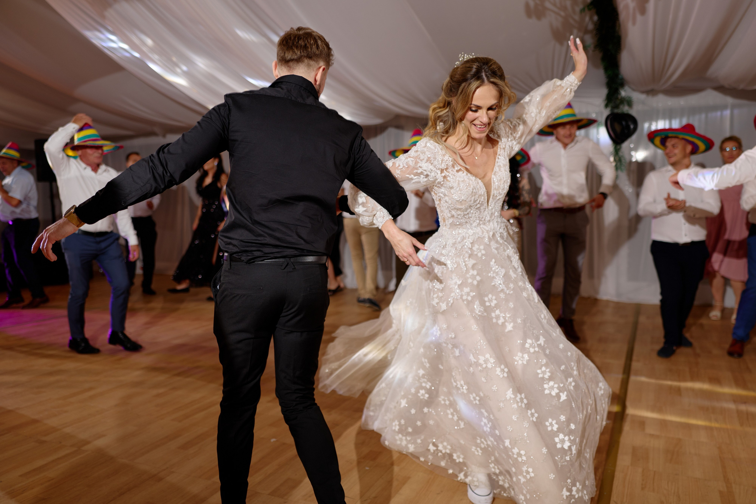 Wesele w Miód Lawenda. Daniel Chróściel Studio Myslub Fotografia i wideo ślubne