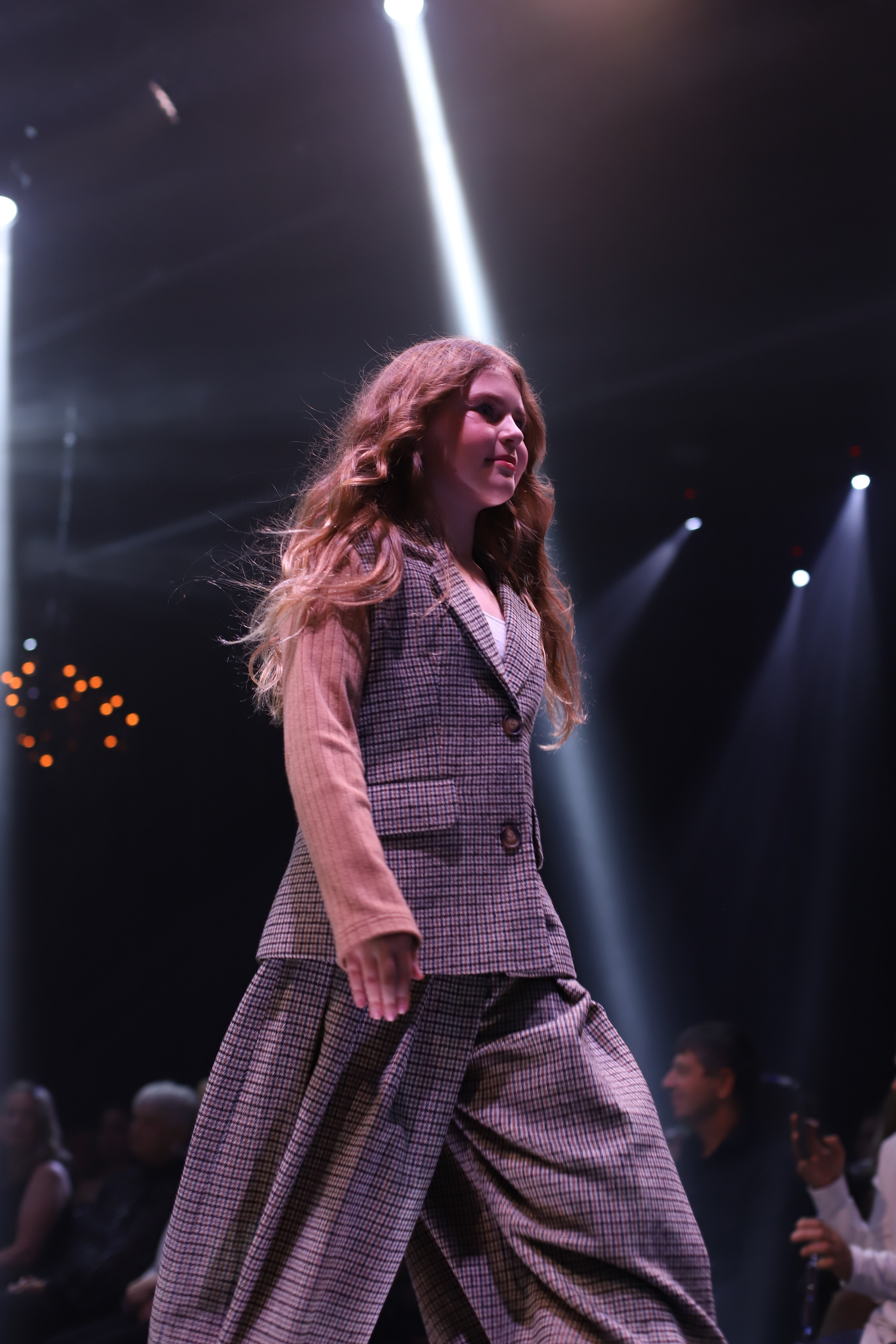 Young Fashion Show. VALERIIA VIUNOVA individual shooting\love story\event\brand