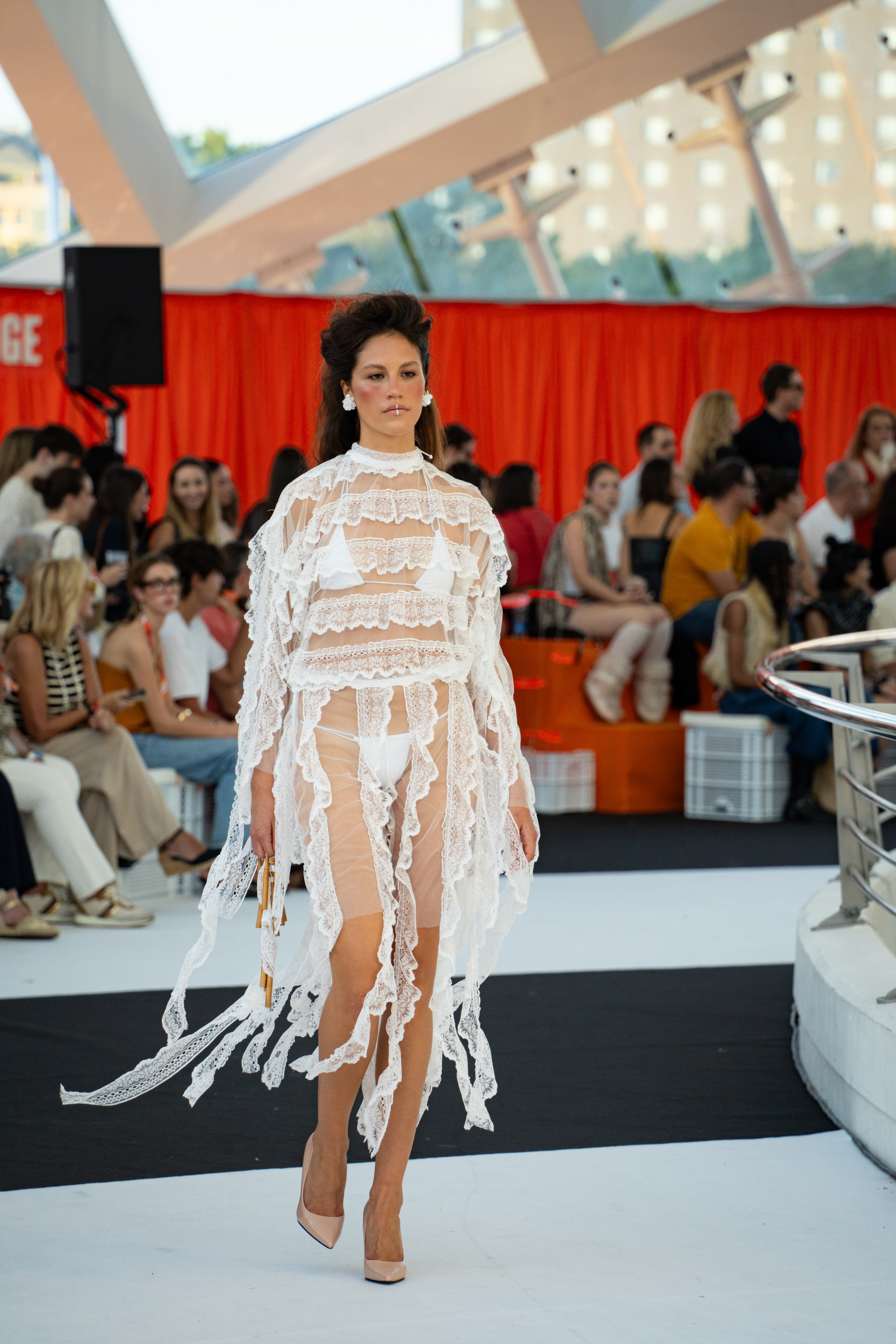 Fashion. Fotógrafo retratos, marcas y contenido en Valencia, España, Europa