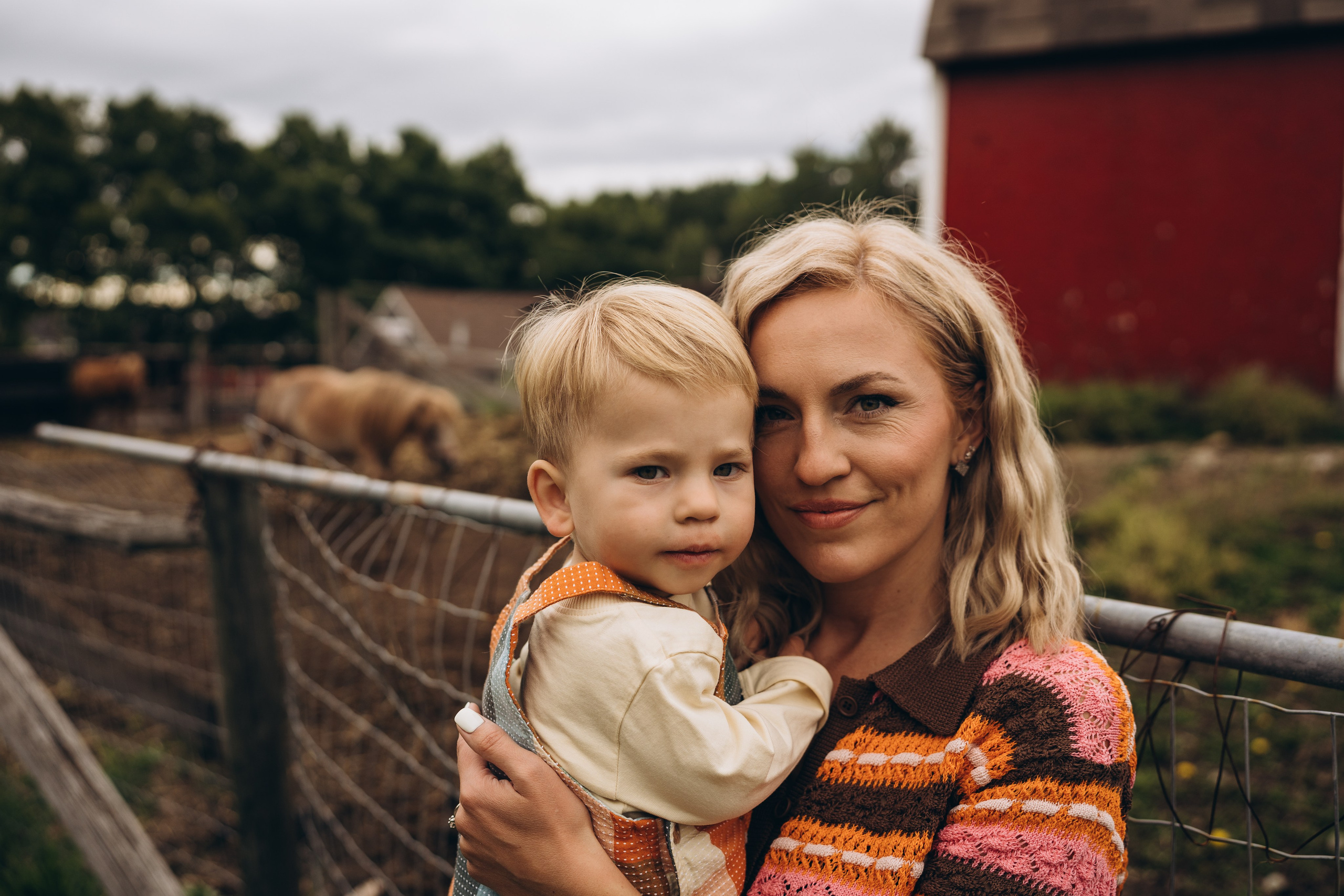 Roksolana & fam. Calgary Wedding & Lifestyle Photographer — Yevhen Polishchuk