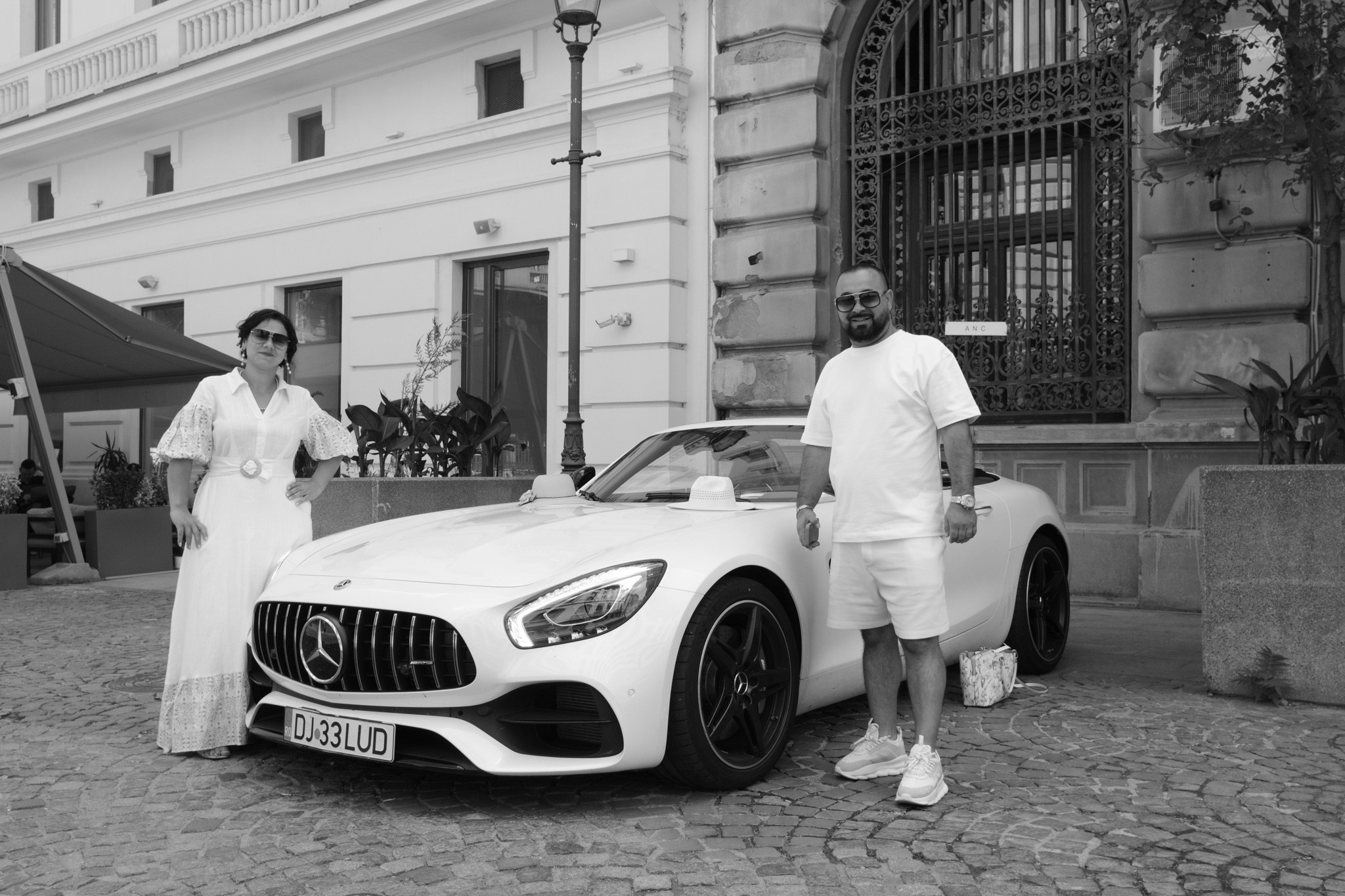 B&W Street. Humanistic street photographer in Bucharest