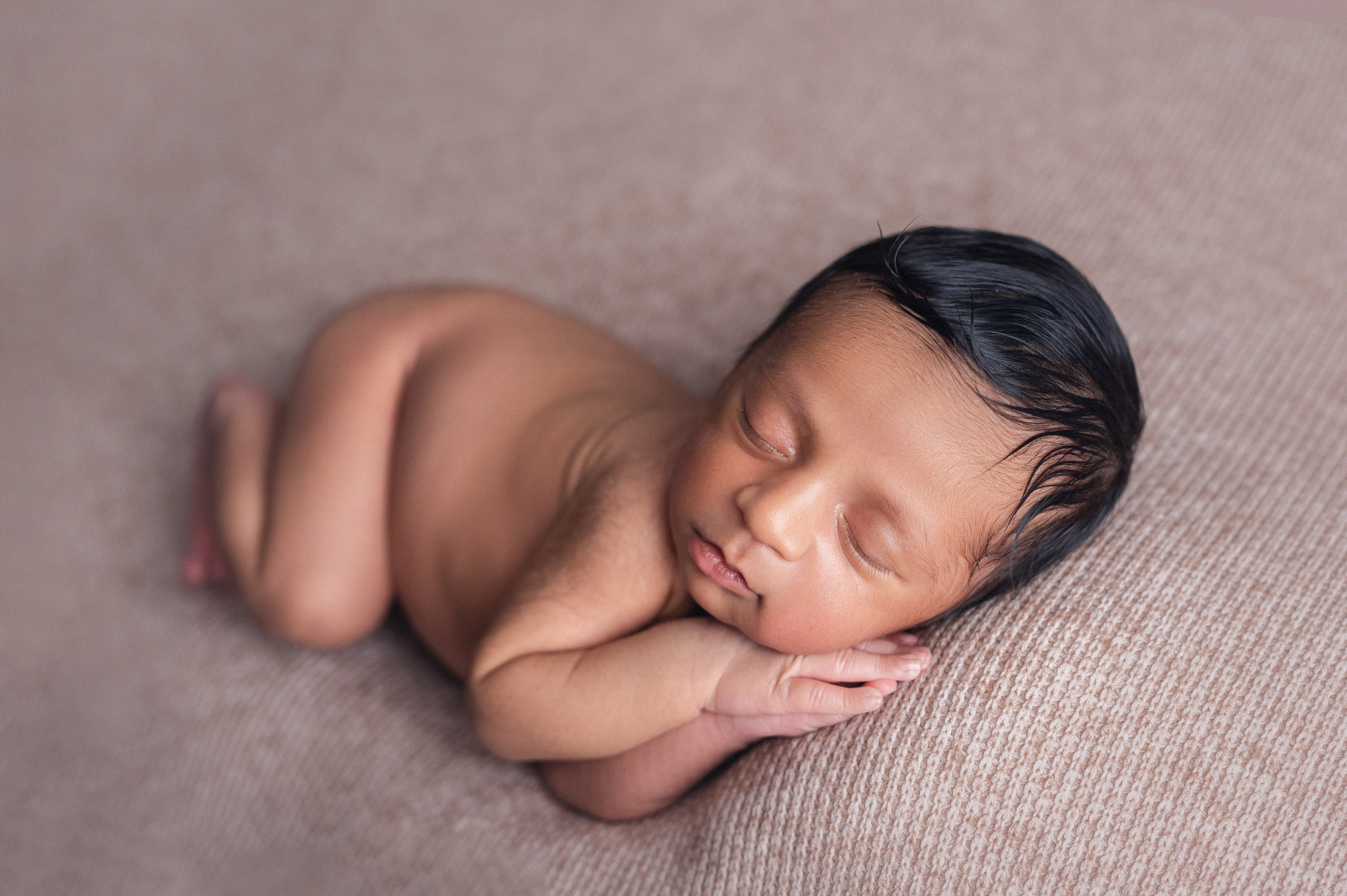 Vihaan 3 weeks. In-home newborn photography Raleigh & area Katya Kulikova