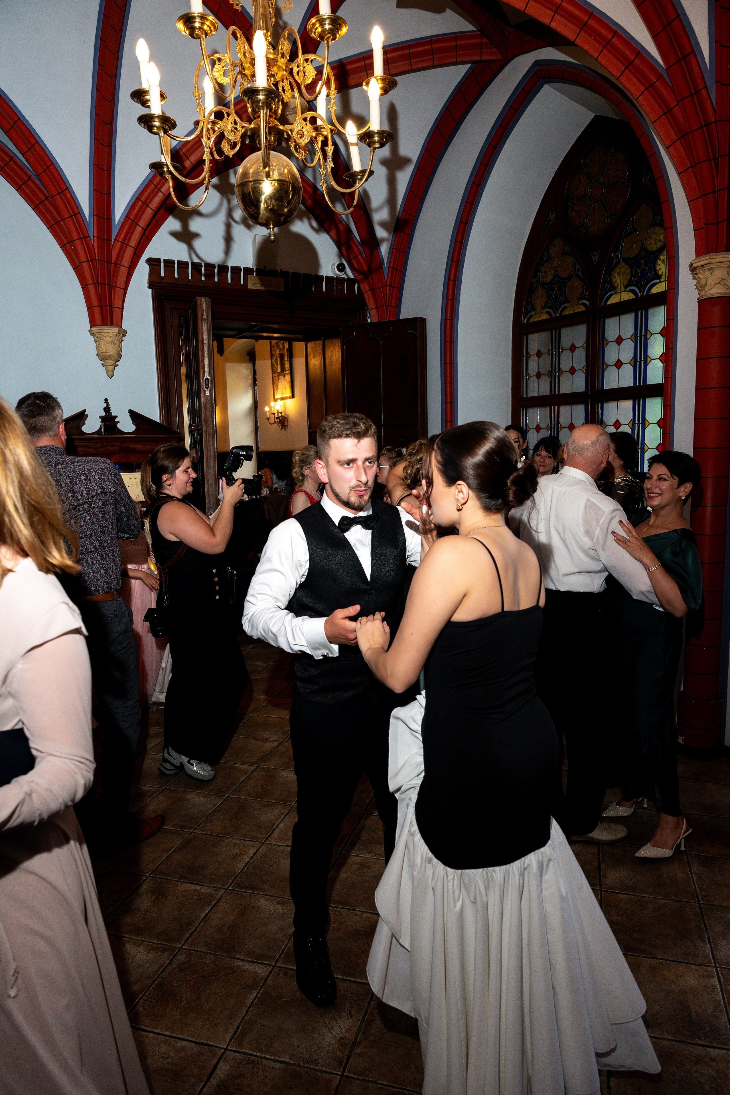 E&N: Zamek w Rzucewie. SL Wedding Photo — Editorial, Elegant & Timeless Wedding Photography in Poland and Across Europe