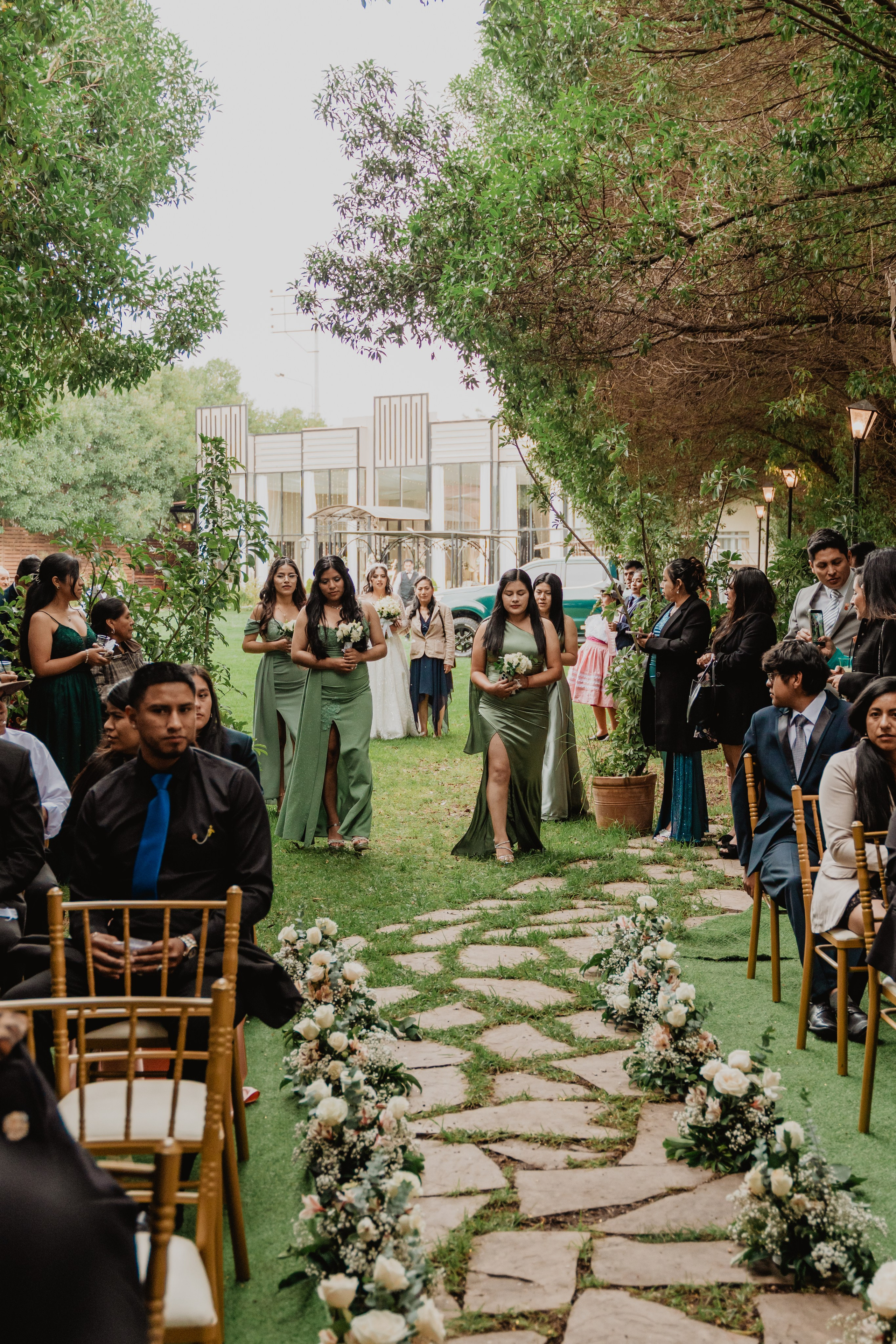 FERNANDO + MARIBEL | BODA RELIGIOSA. Studio KVTA | Fotografía y Video de Bodas en Arequipa