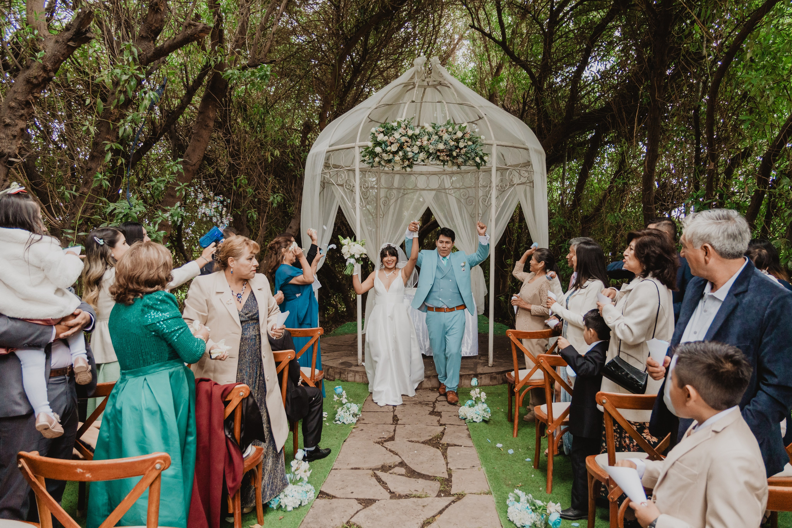 STEISY + EMMANUEL | BODA RELIGIOSA. Studio KVTA | Fotografía y Video de Bodas en Arequipa