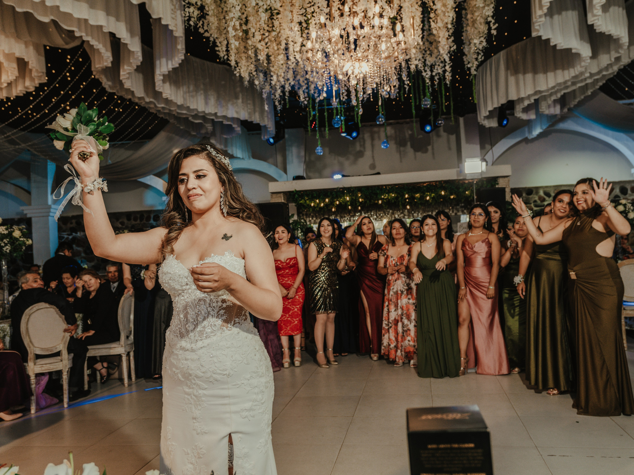 CARLA Y MARIO BODA RELIGIOSA. Studio KVTA | Fotografía y Video de Bodas en Arequipa