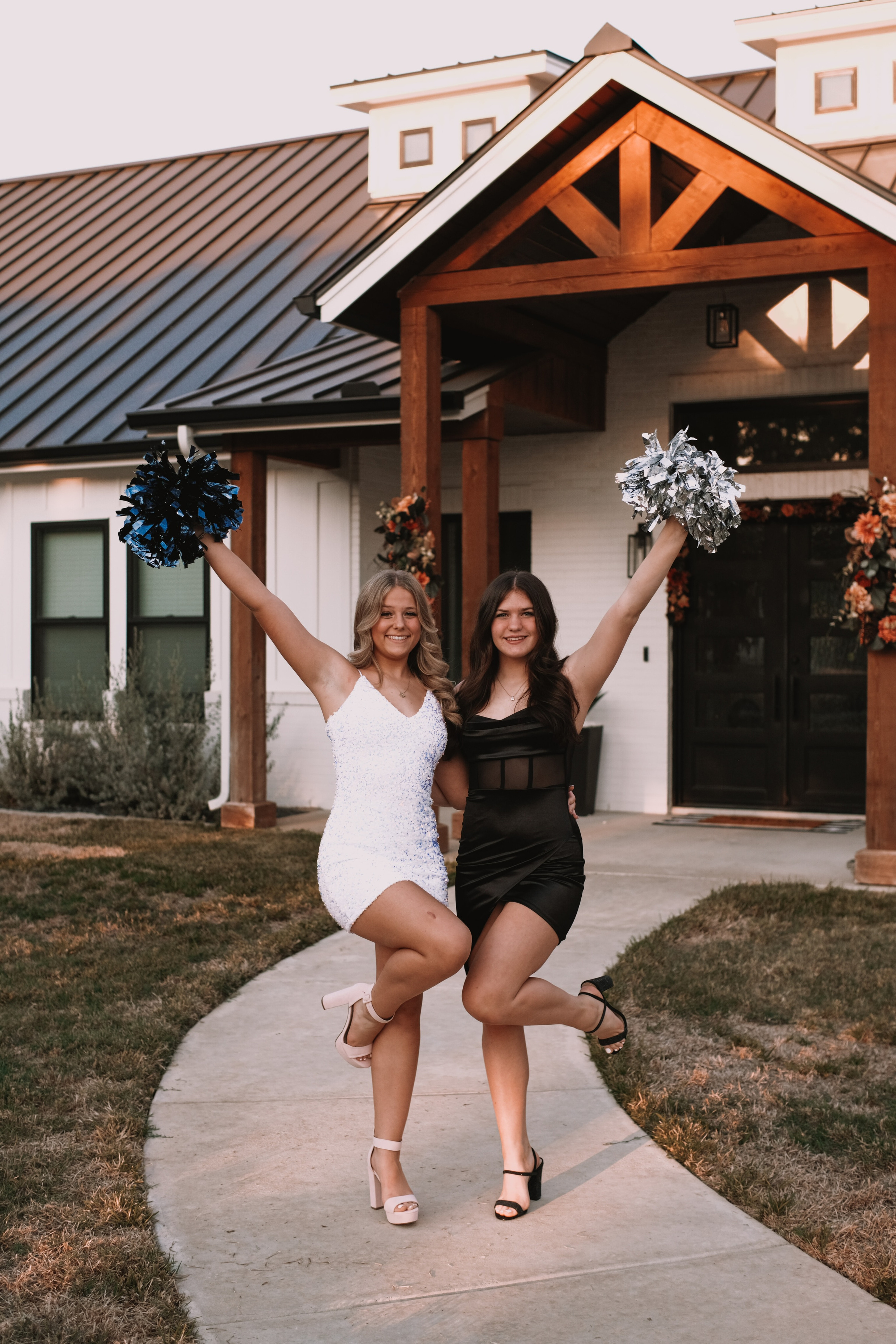 HOMECOMING. Lens Captures Life